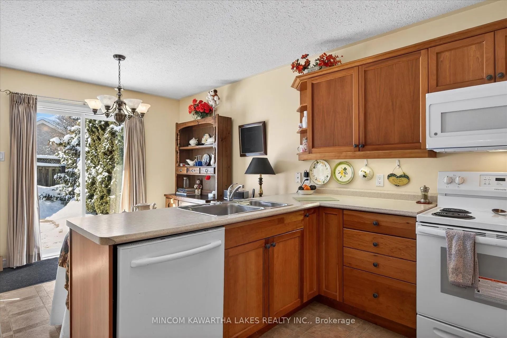 Photo 17 of 1643 Fair Avenue, Peterborough, Monaghan Ward 2 — HOMEH