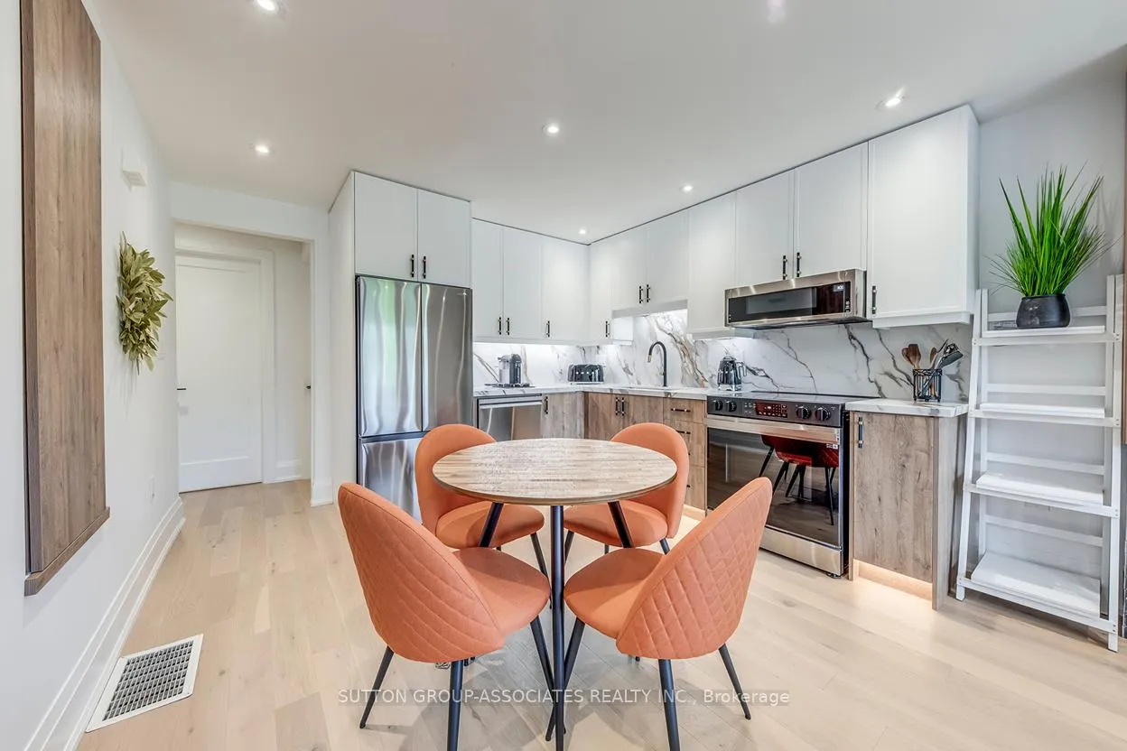 Photo 6 of Unit Main, 359 Harvie Avenue, Toronto, Caledonia-Fairbank — HOMEH