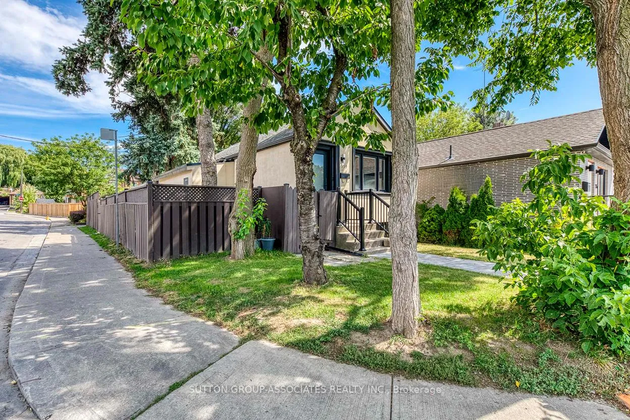 Photo 10 of Unit Main, 359 Harvie Avenue, Toronto, Caledonia-Fairbank — HOMEH