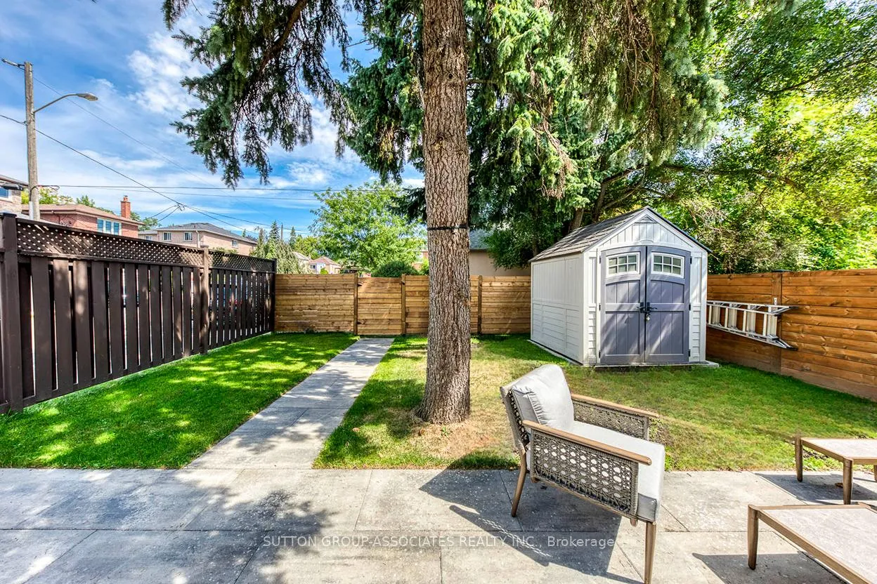 Photo 12 of Unit Main, 359 Harvie Avenue, Toronto, Caledonia-Fairbank — HOMEH