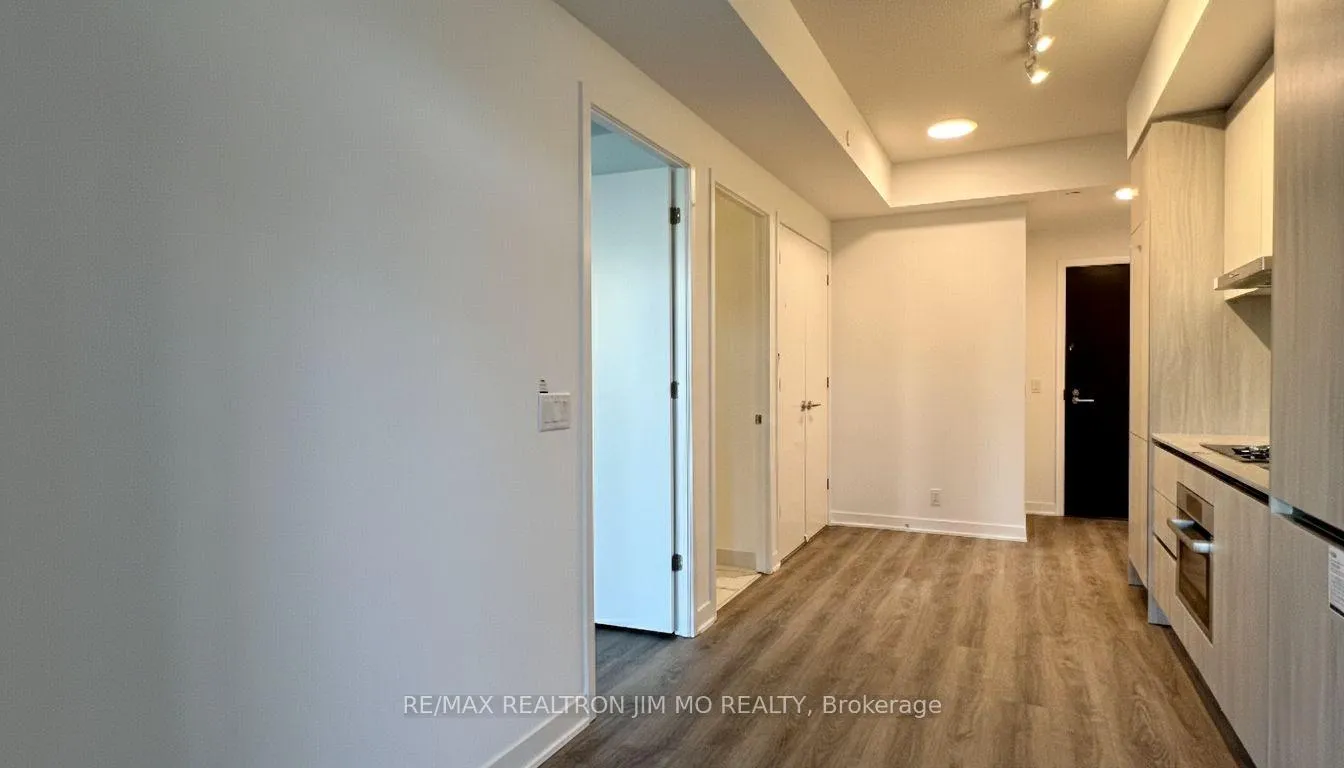 Photo 5 of Unit 1916, 180 Front Street E, Toronto, Moss Park — HOMEH