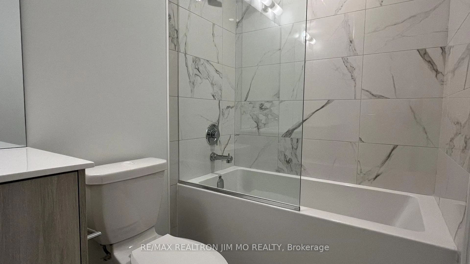 Photo 10 of Unit 1916, 180 Front Street E, Toronto, Moss Park — HOMEH