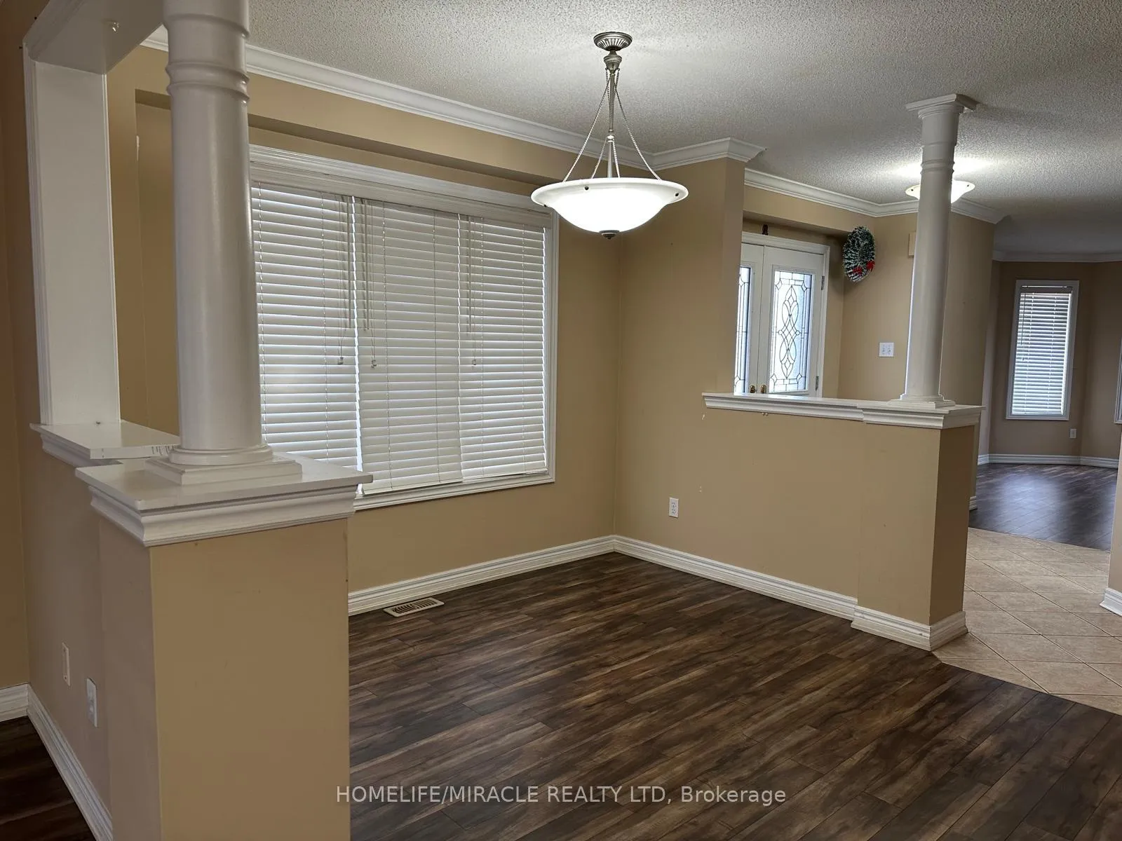 Photo 4 of 29 Brucewood Road, Brampton, Sandringham-Wellington — HOMEH