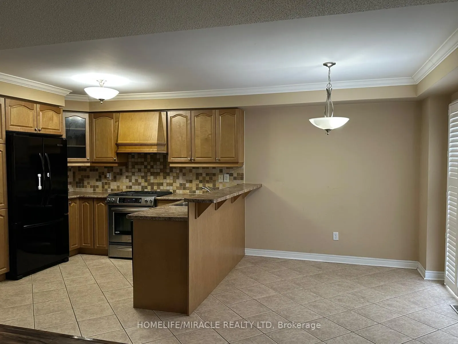 Photo 9 of 29 Brucewood Road, Brampton, Sandringham-Wellington — HOMEH