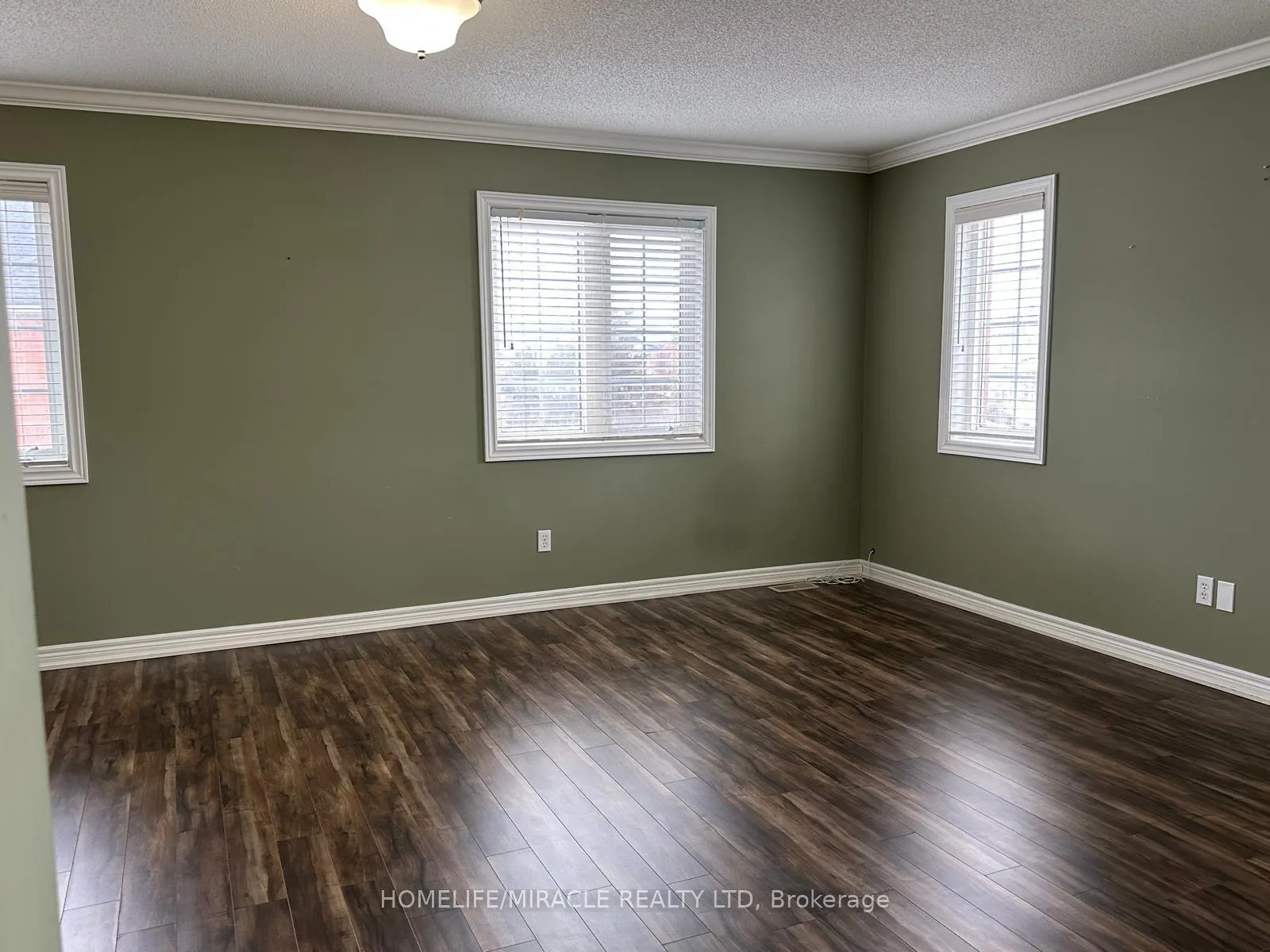 Photo 10 of 29 Brucewood Road, Brampton, Sandringham-Wellington — HOMEH