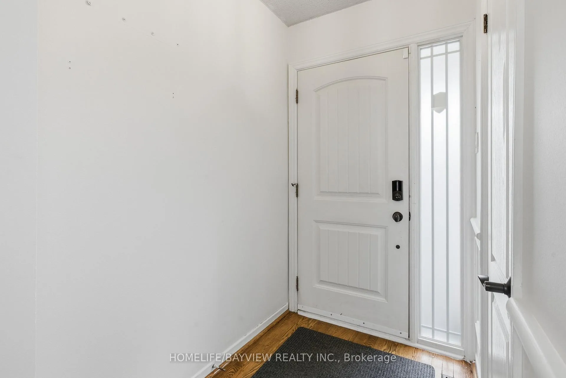 Photo 4 of 185 Tamarack Drive, Markham, Aileen-Willowbrook — HOMEH