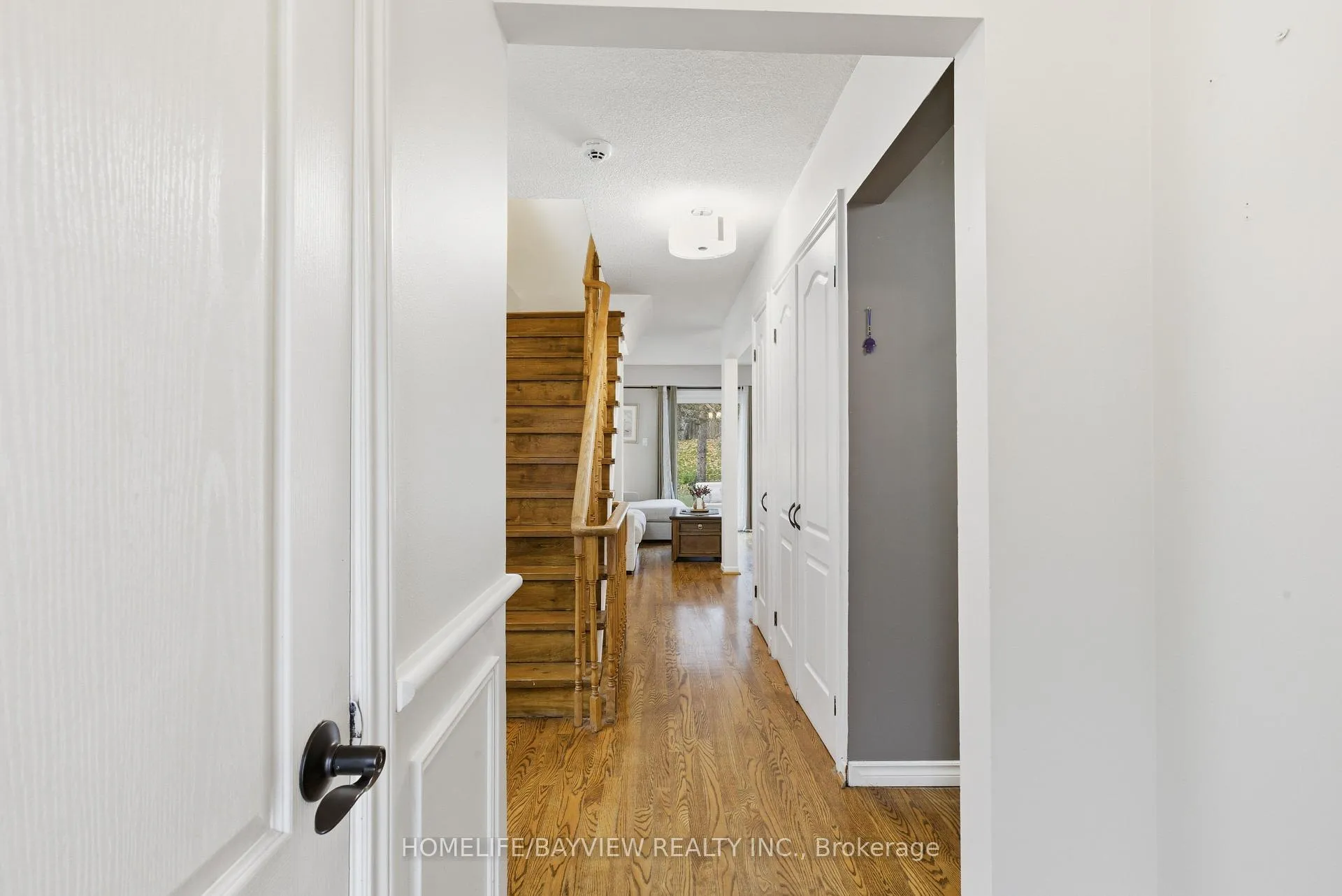 Photo 5 of 185 Tamarack Drive, Markham, Aileen-Willowbrook — HOMEH