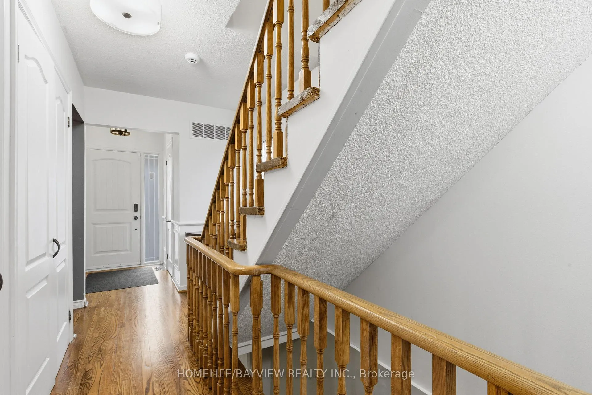 Photo 7 of 185 Tamarack Drive, Markham, Aileen-Willowbrook — HOMEH