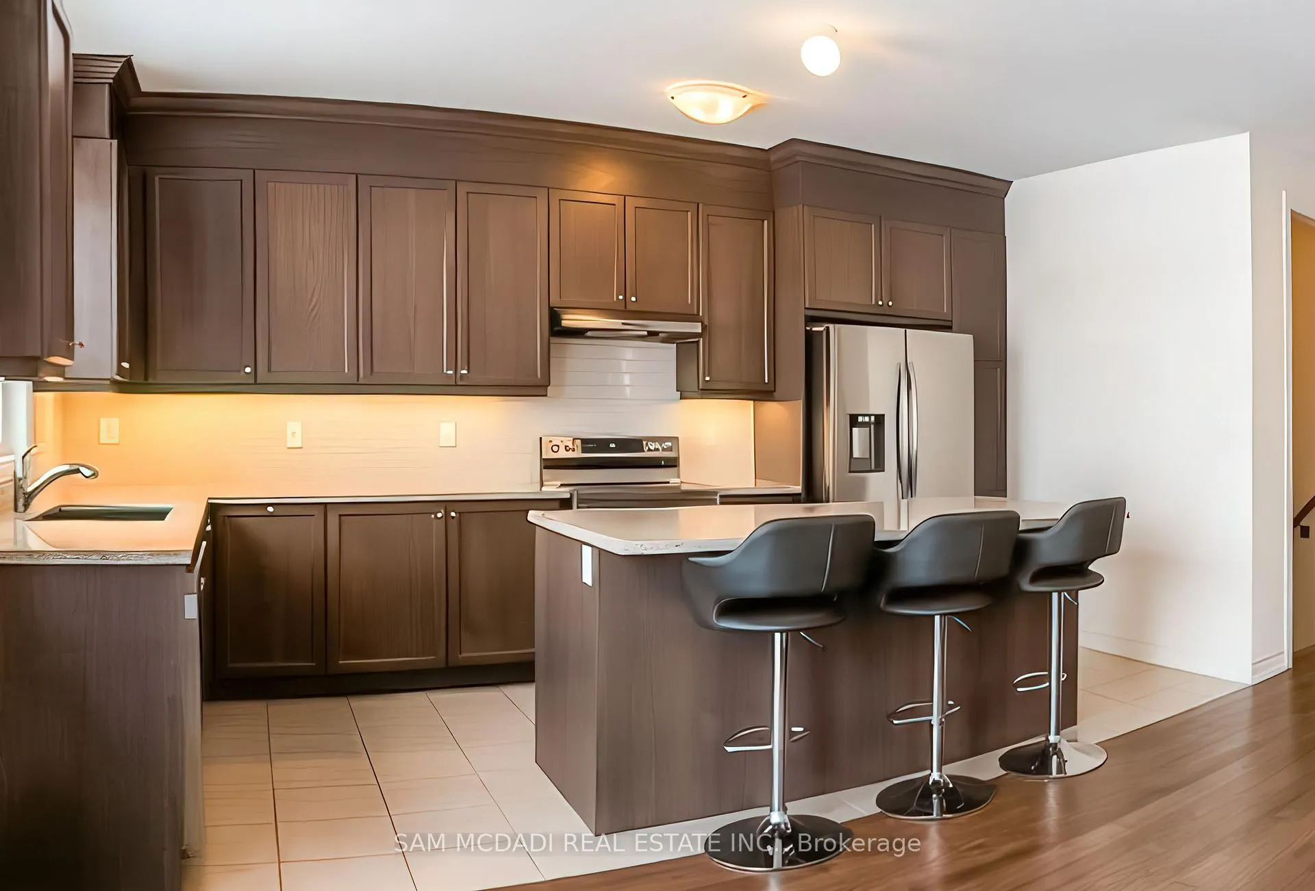 Photo 5 of 1090 Pisces Trail, Pickering, Rural Pickering — HOMEH