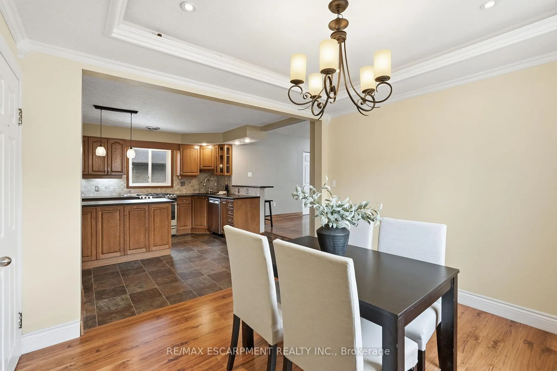 Photo 8 of 228 Green Road, Hamilton, Stoney Creek — HOMEH