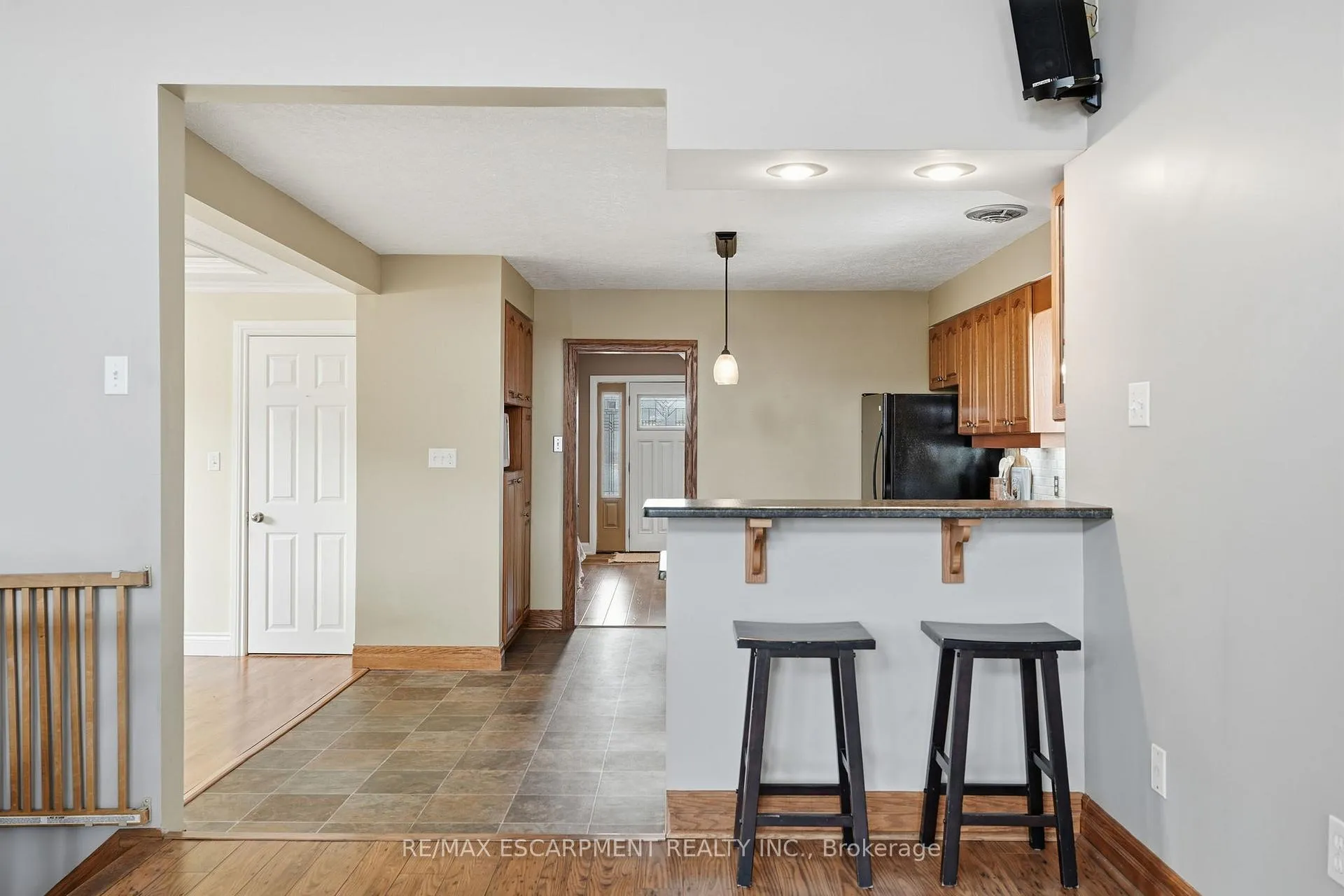 Photo 14 of 228 Green Road, Hamilton, Stoney Creek — HOMEH