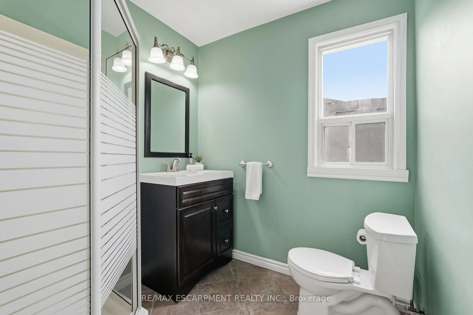 Photo 21 of 228 Green Road, Hamilton, Stoney Creek — HOMEH