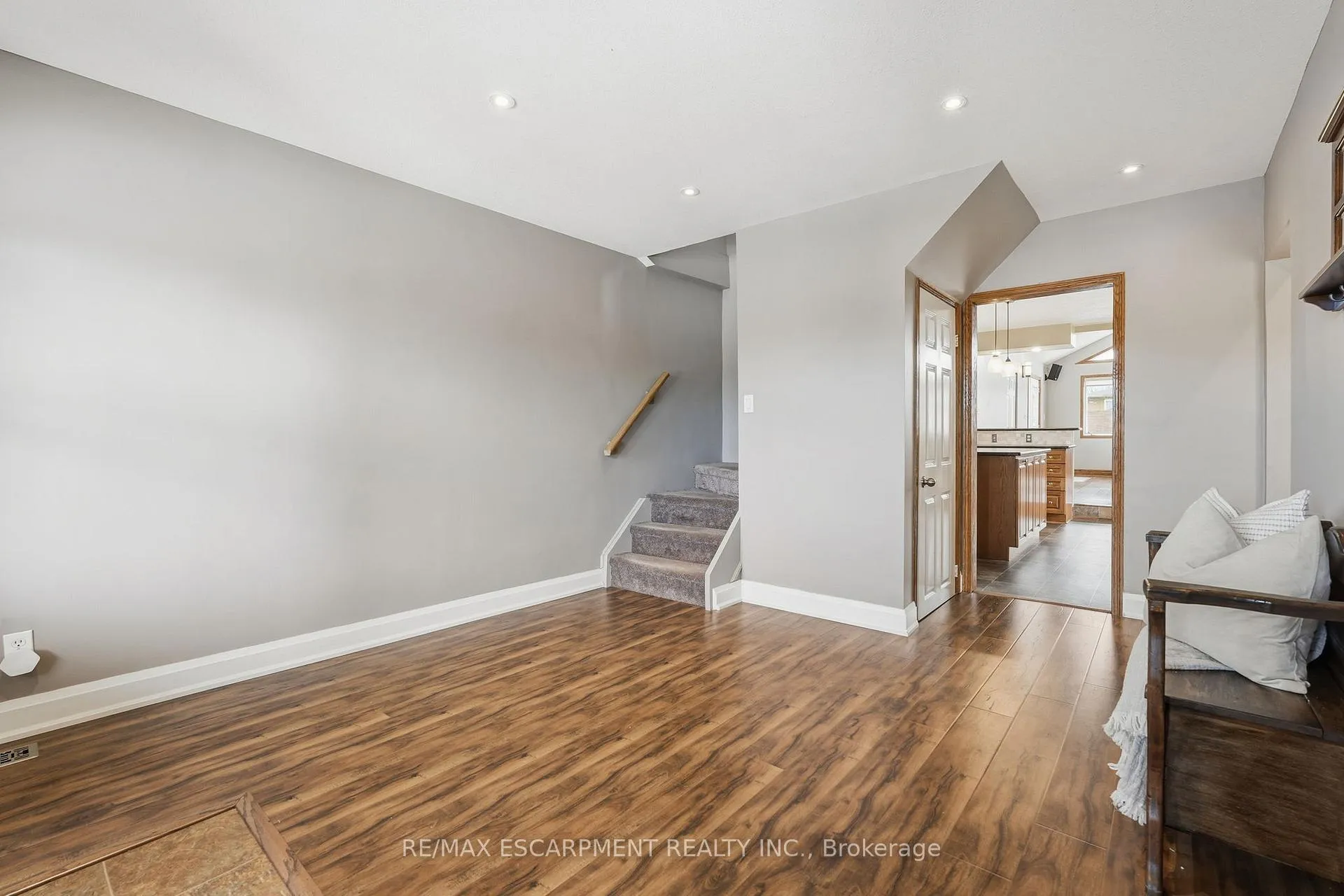 Photo 22 of 228 Green Road, Hamilton, Stoney Creek — HOMEH