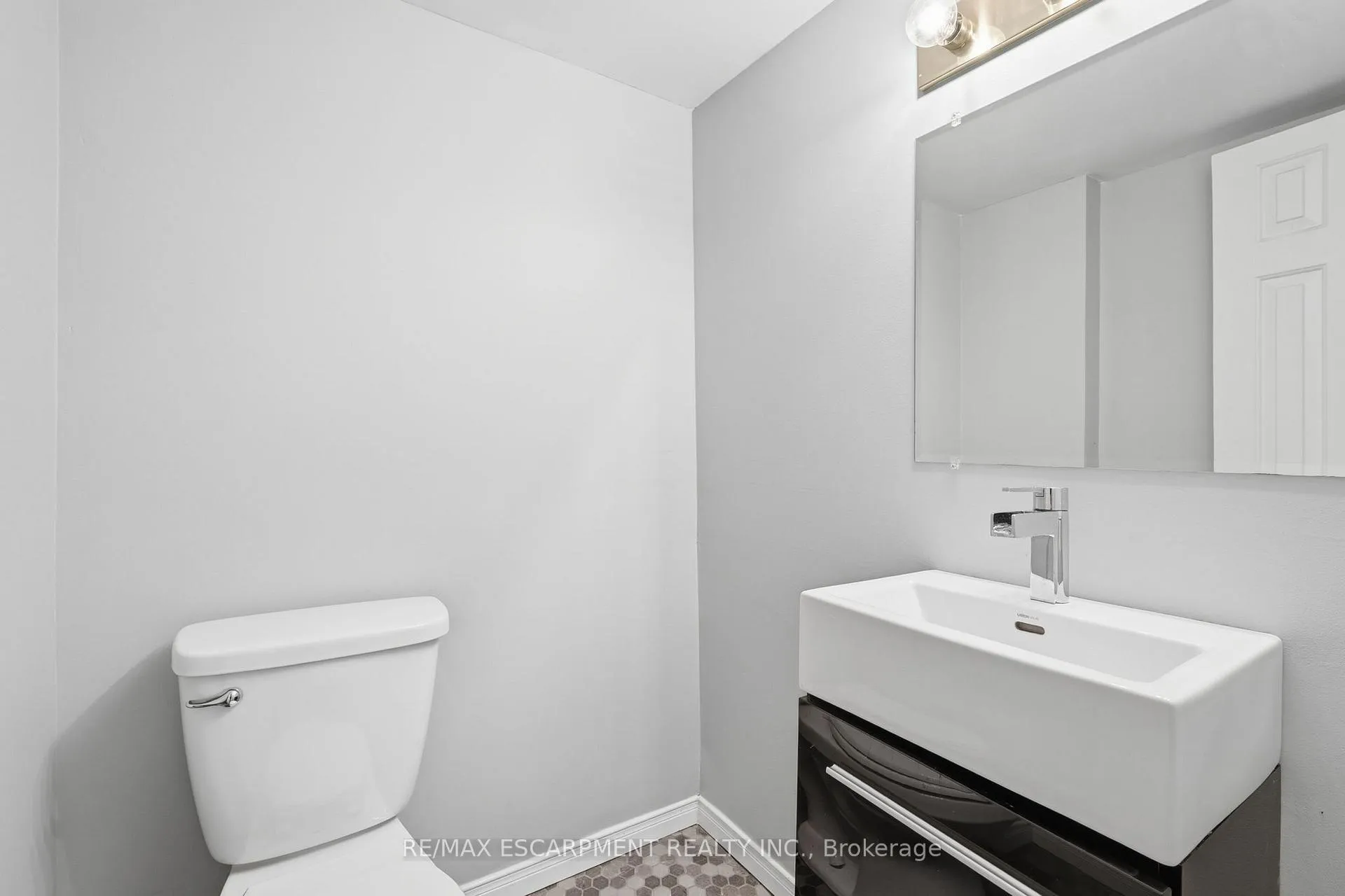 Photo 39 of 228 Green Road, Hamilton, Stoney Creek — HOMEH