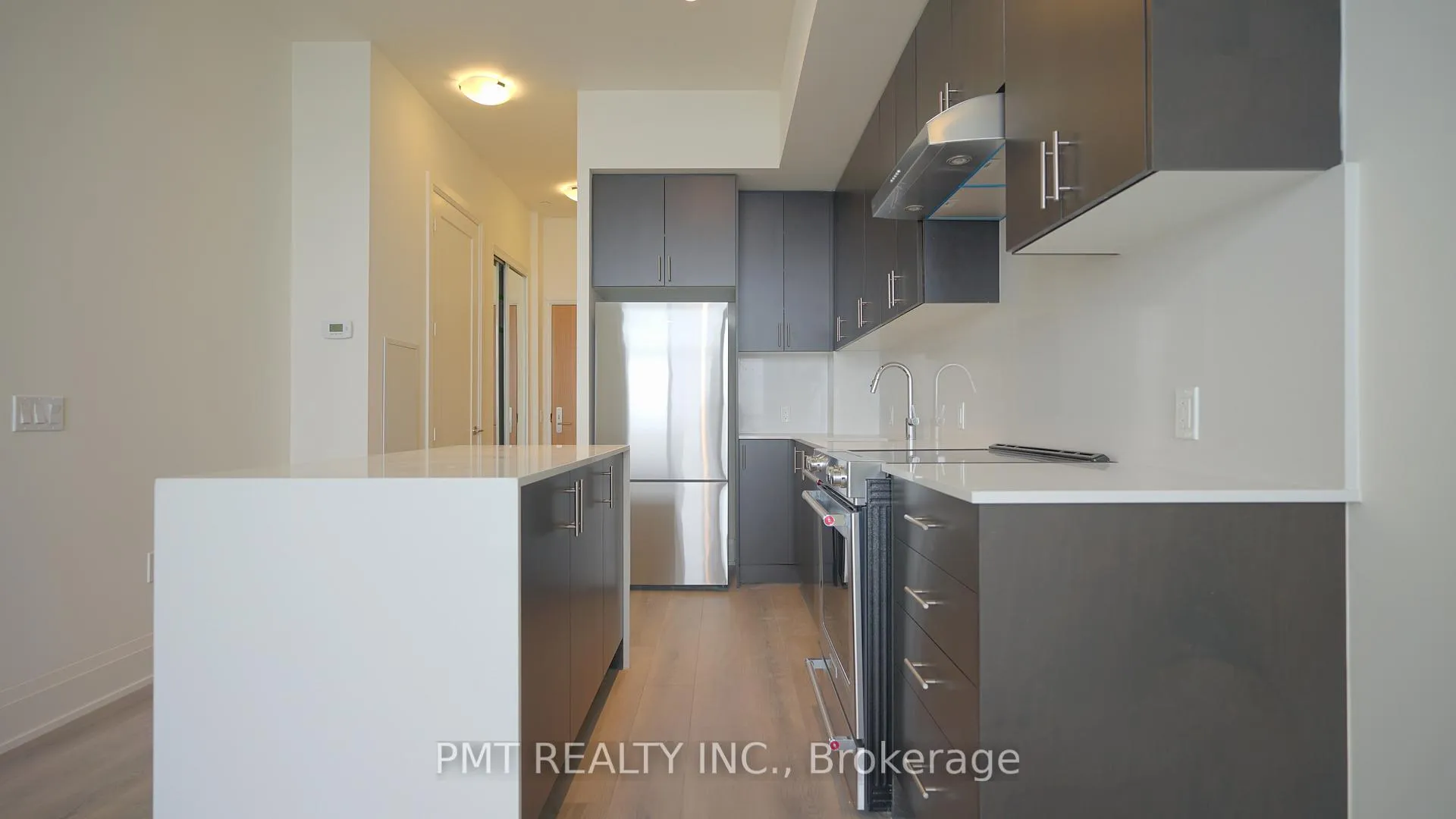 Photo 2 of Unit 506, 8960 Jane Street, Vaughan, Vellore Village — HOMEH