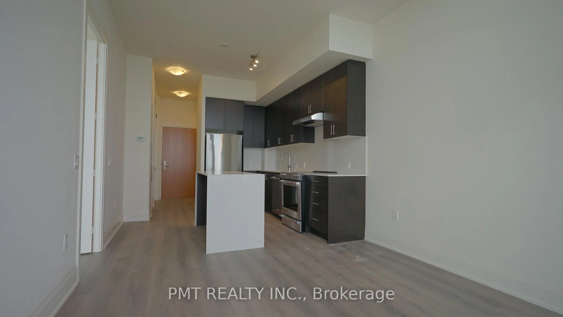 Photo 7 of Unit 506, 8960 Jane Street, Vaughan, Vellore Village — HOMEH
