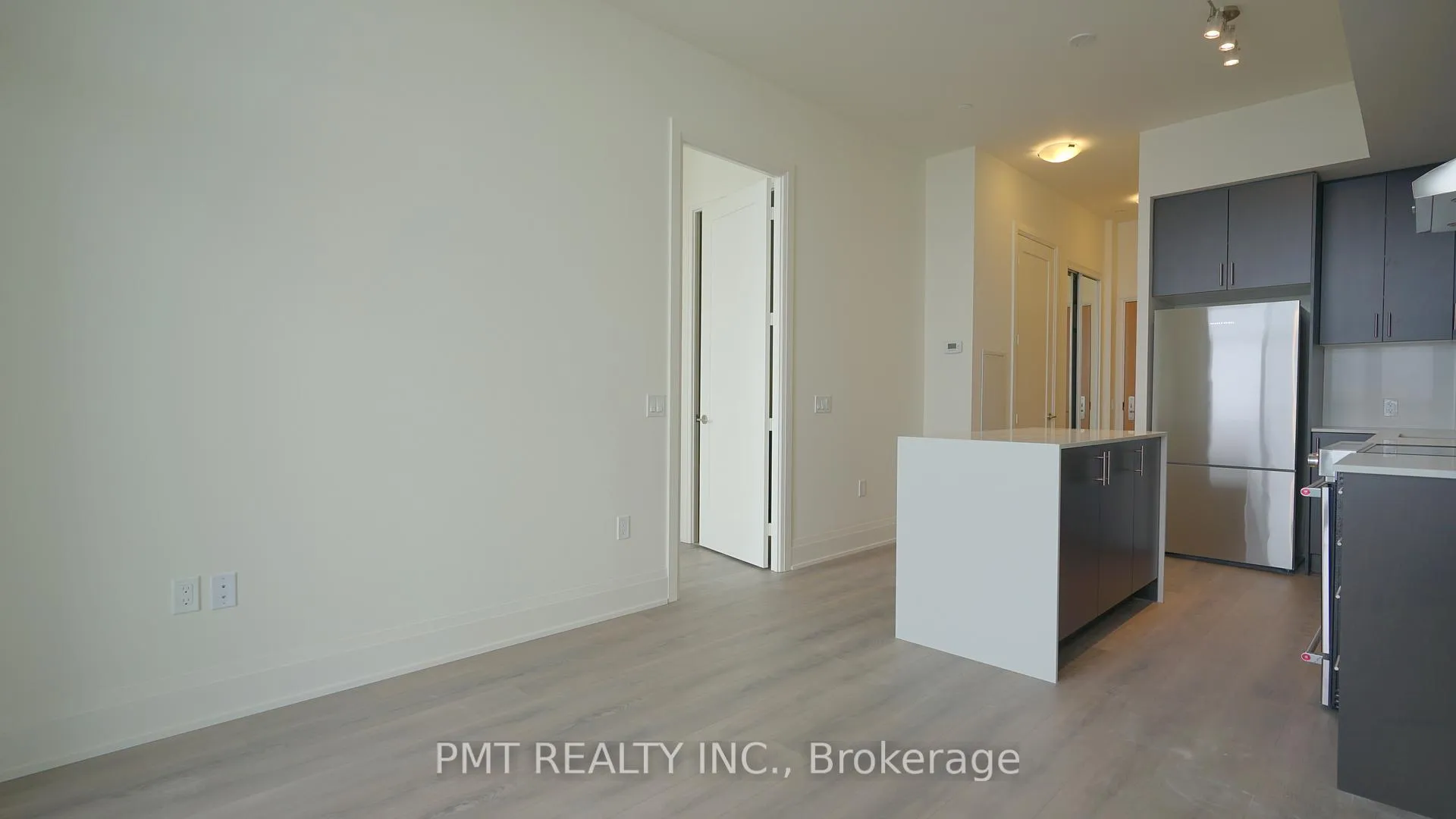 Photo 10 of Unit 506, 8960 Jane Street, Vaughan, Vellore Village — HOMEH