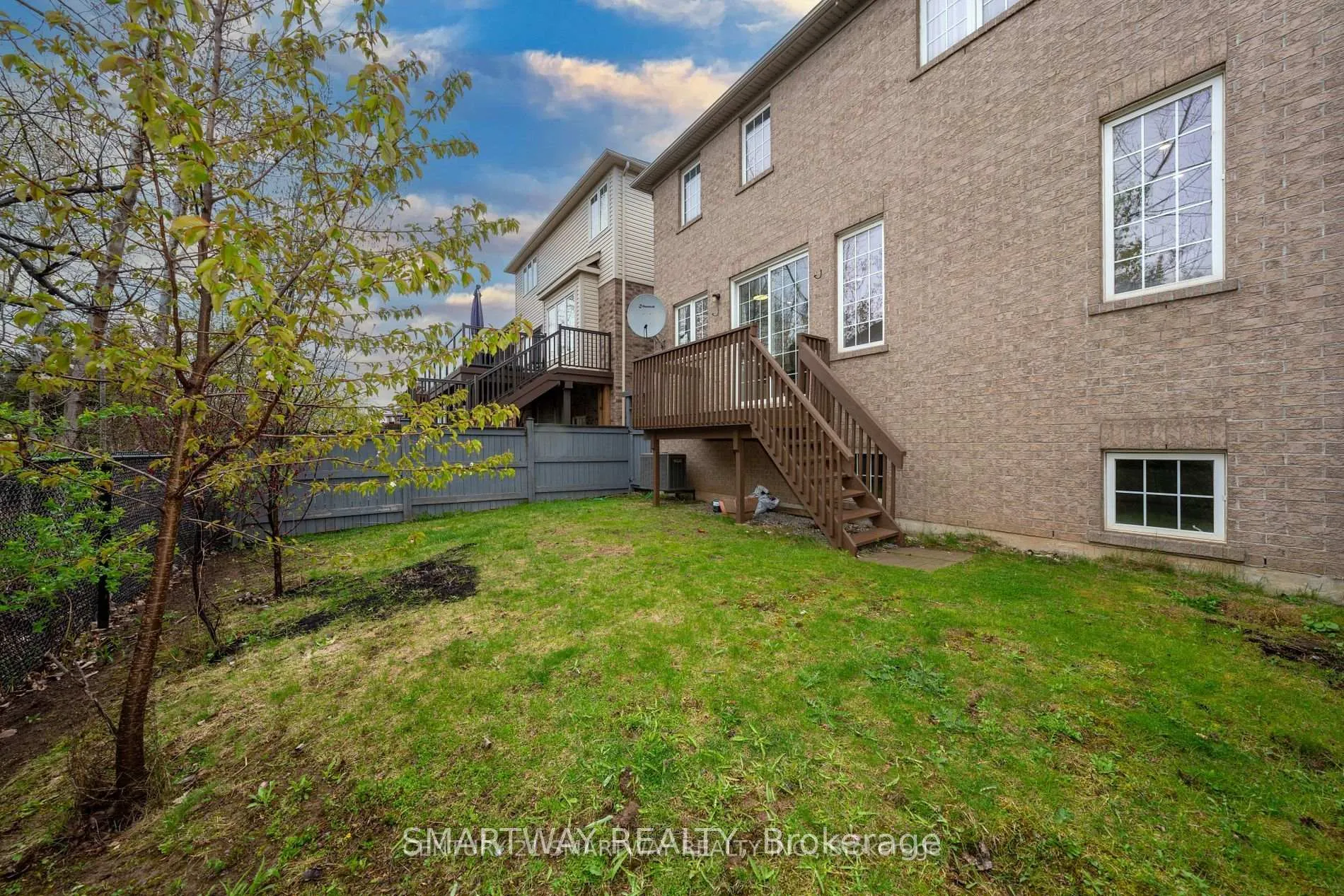 Photo 46 of 184 Montreal Circle, Hamilton, Winona Park — HOMEH