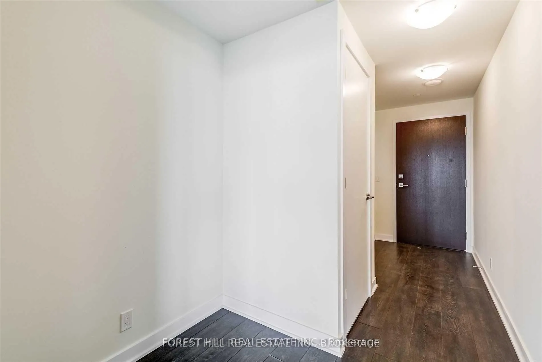 Photo 6 of Unit 5401, 2221 Yonge Street, Toronto, Mount Pleasant West — HOMEH