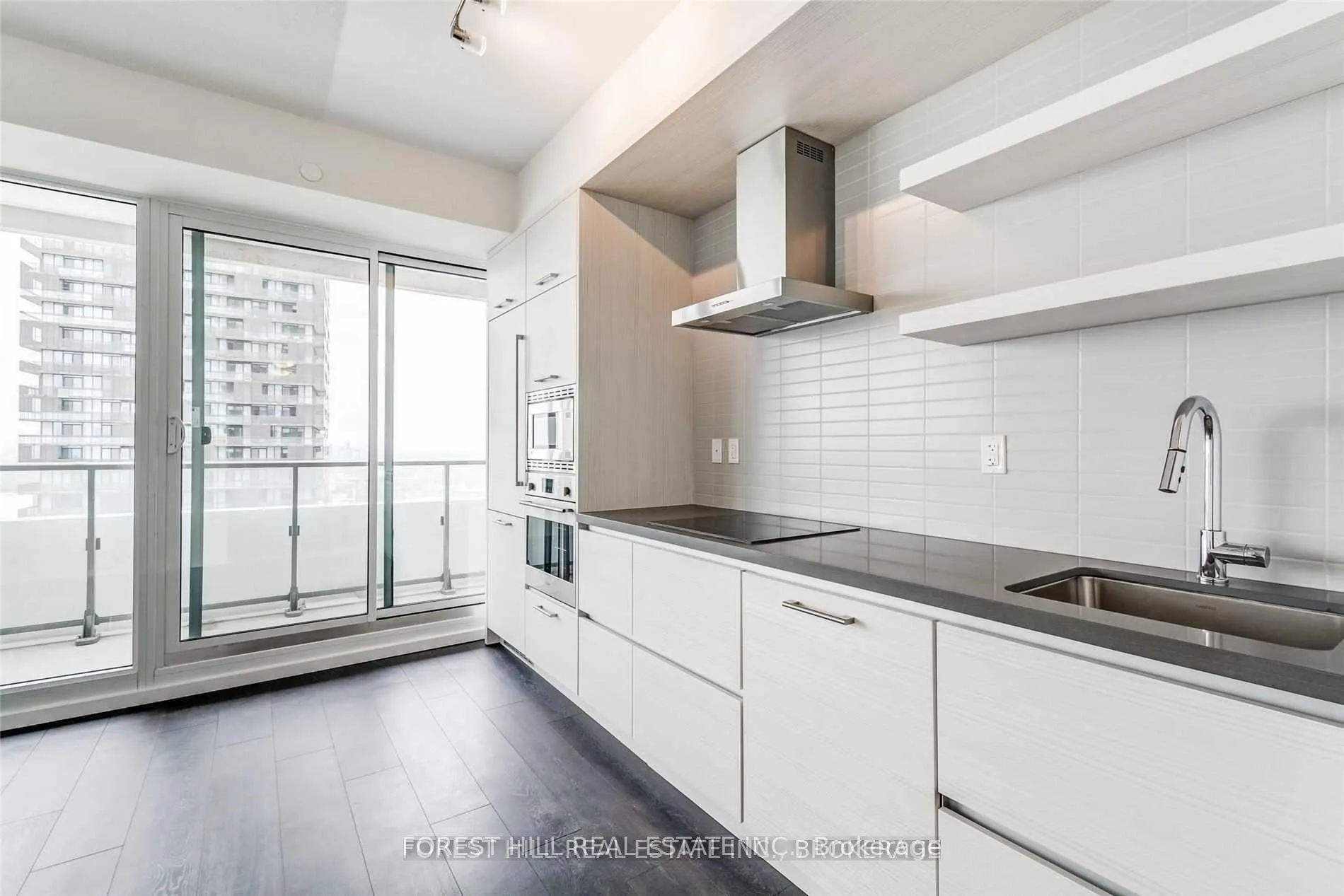 Photo 8 of Unit 5401, 2221 Yonge Street, Toronto, Mount Pleasant West — HOMEH