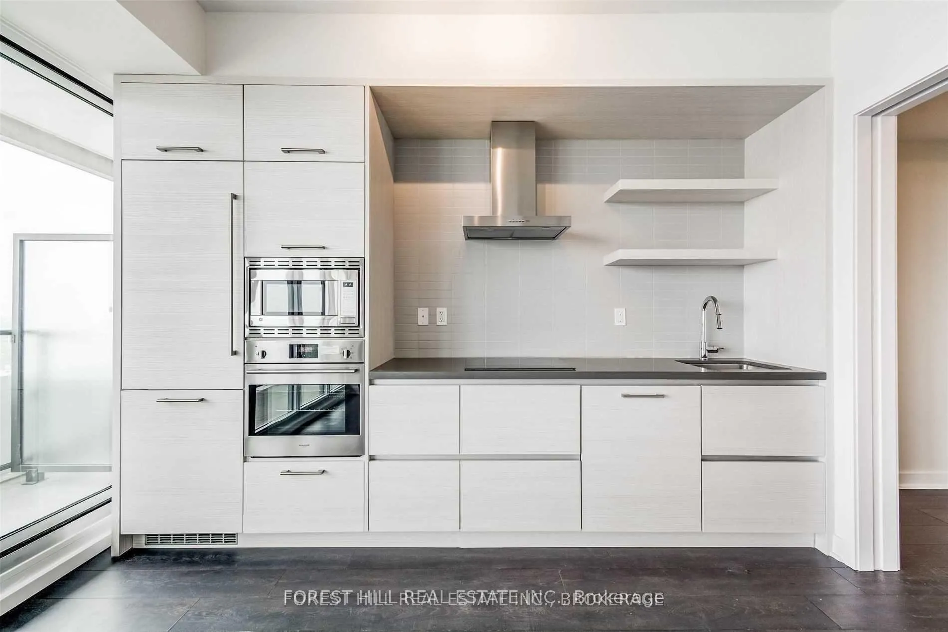 Photo 9 of Unit 5401, 2221 Yonge Street, Toronto, Mount Pleasant West — HOMEH