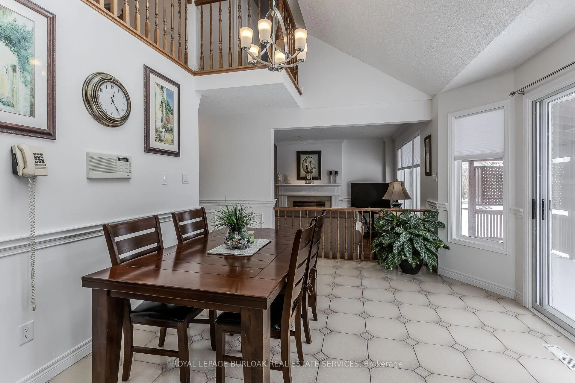 Photo 15 of 21 Isidore Place, Hamilton, Stoney Creek Mountain — HOMEH