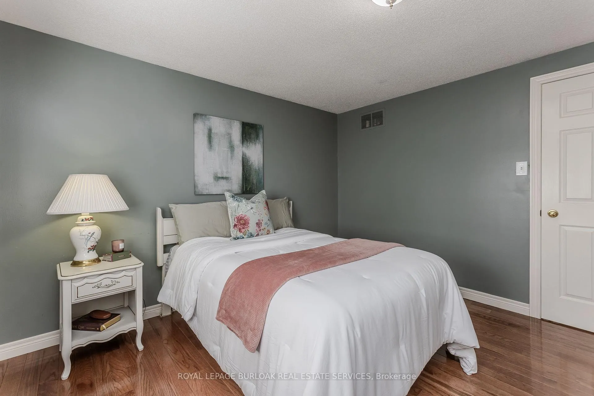 Photo 32 of 21 Isidore Place, Hamilton, Stoney Creek Mountain — HOMEH