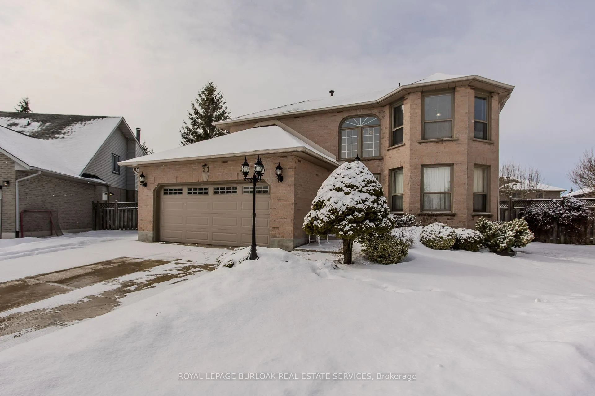 Photo 39 of 21 Isidore Place, Hamilton, Stoney Creek Mountain — HOMEH
