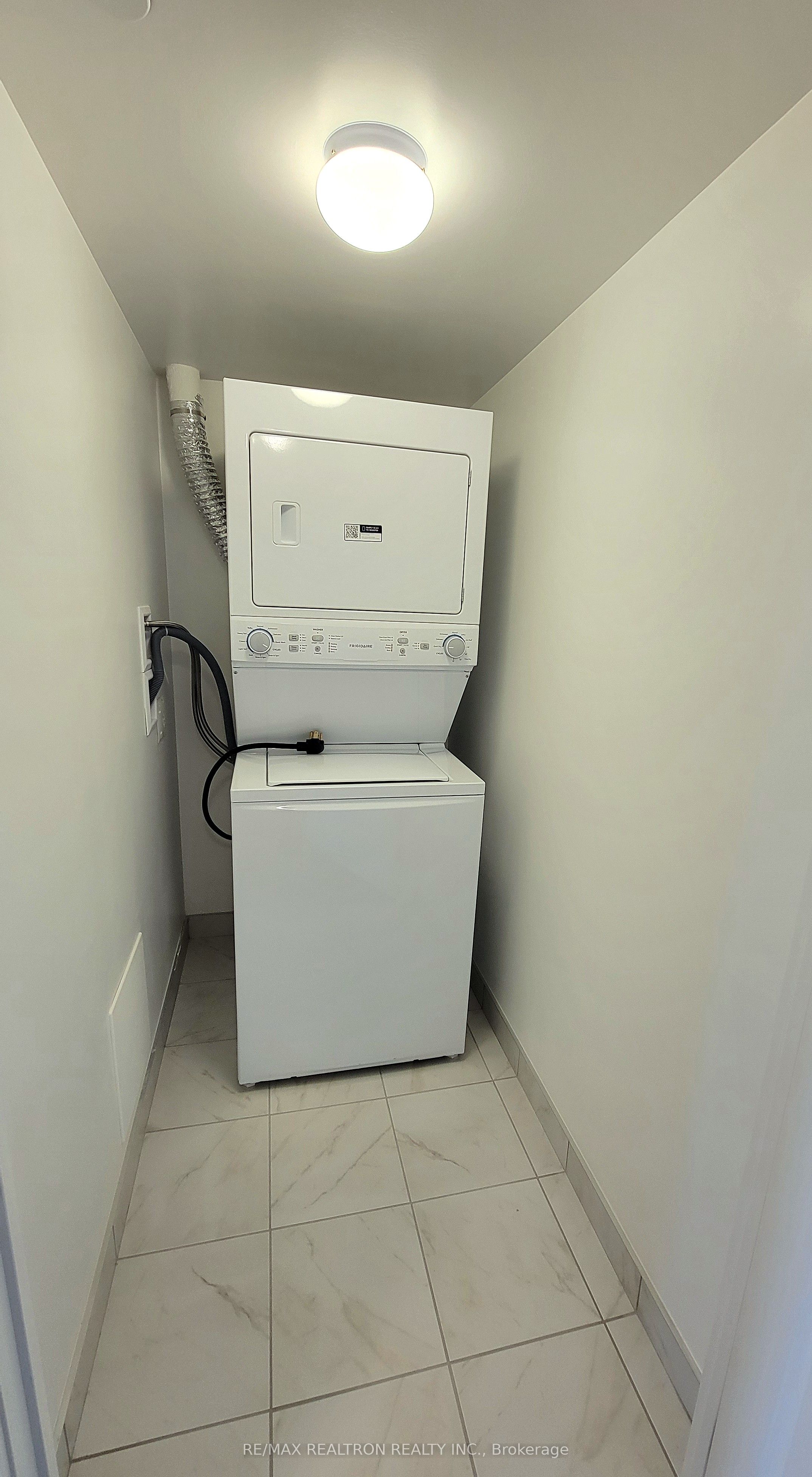 Photo 18 of Unit 2012, 1010 Sandy Beach Road, Pickering, Bay Ridges — HOMEH