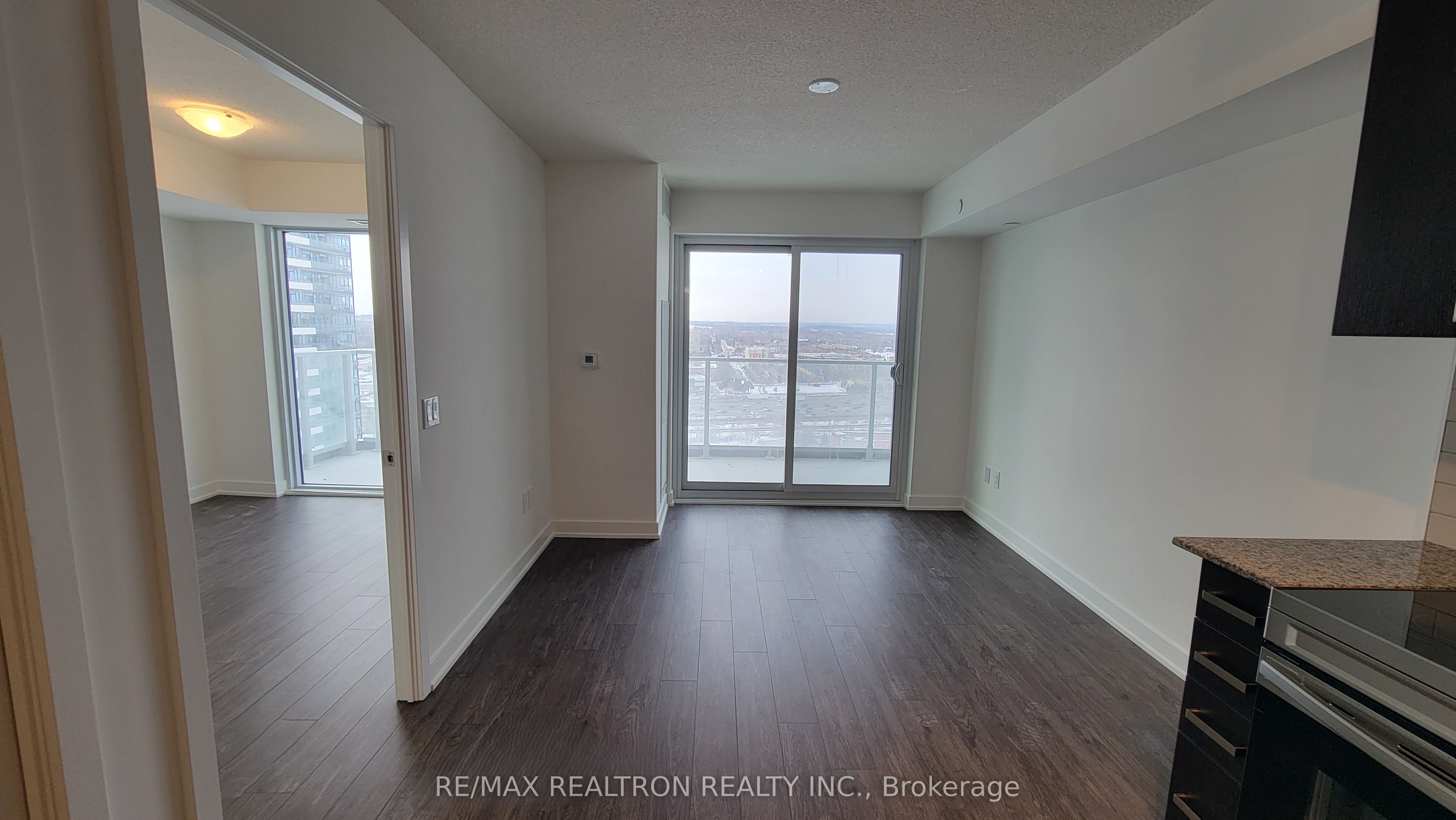 Photo 14 of Unit 2012, 1010 Sandy Beach Road, Pickering, Bay Ridges — HOMEH