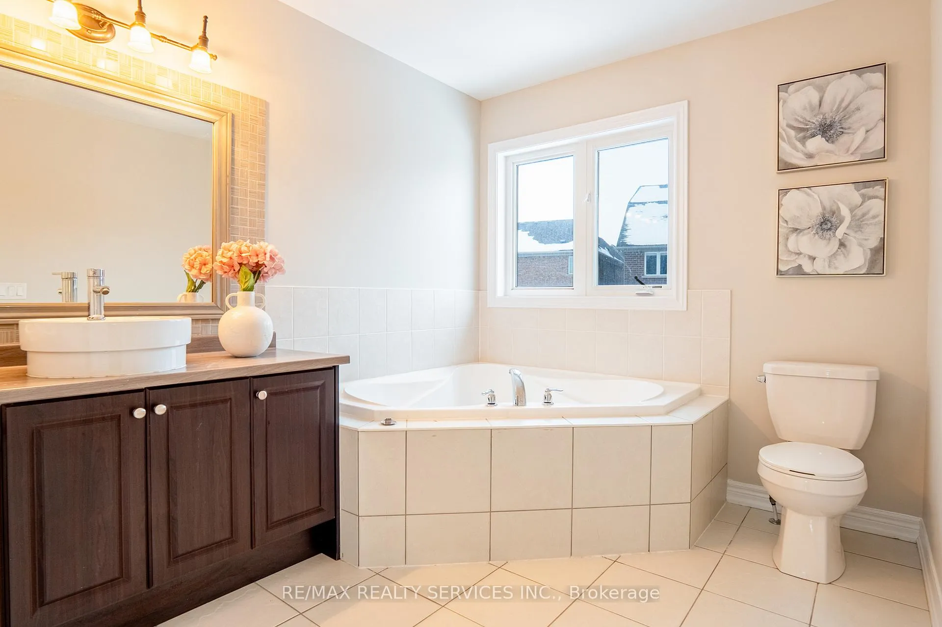 Photo 14 of 3 Tokara Avenue, Caledon, Rural Caledon — HOMEH