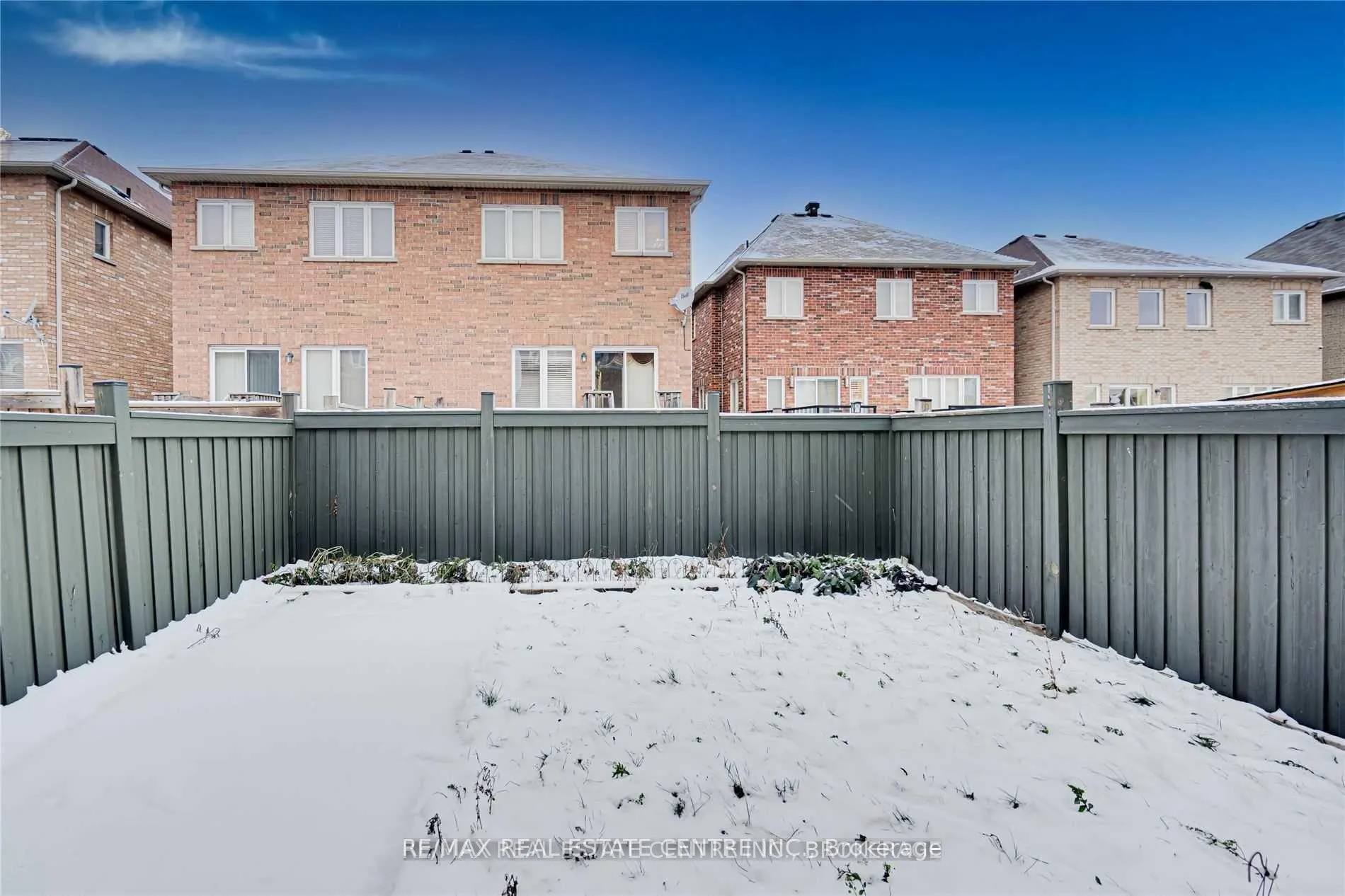 Photo 27 of Unit upper, 100 Crumlin Crescent, Brampton, Credit Valley — HOMEH