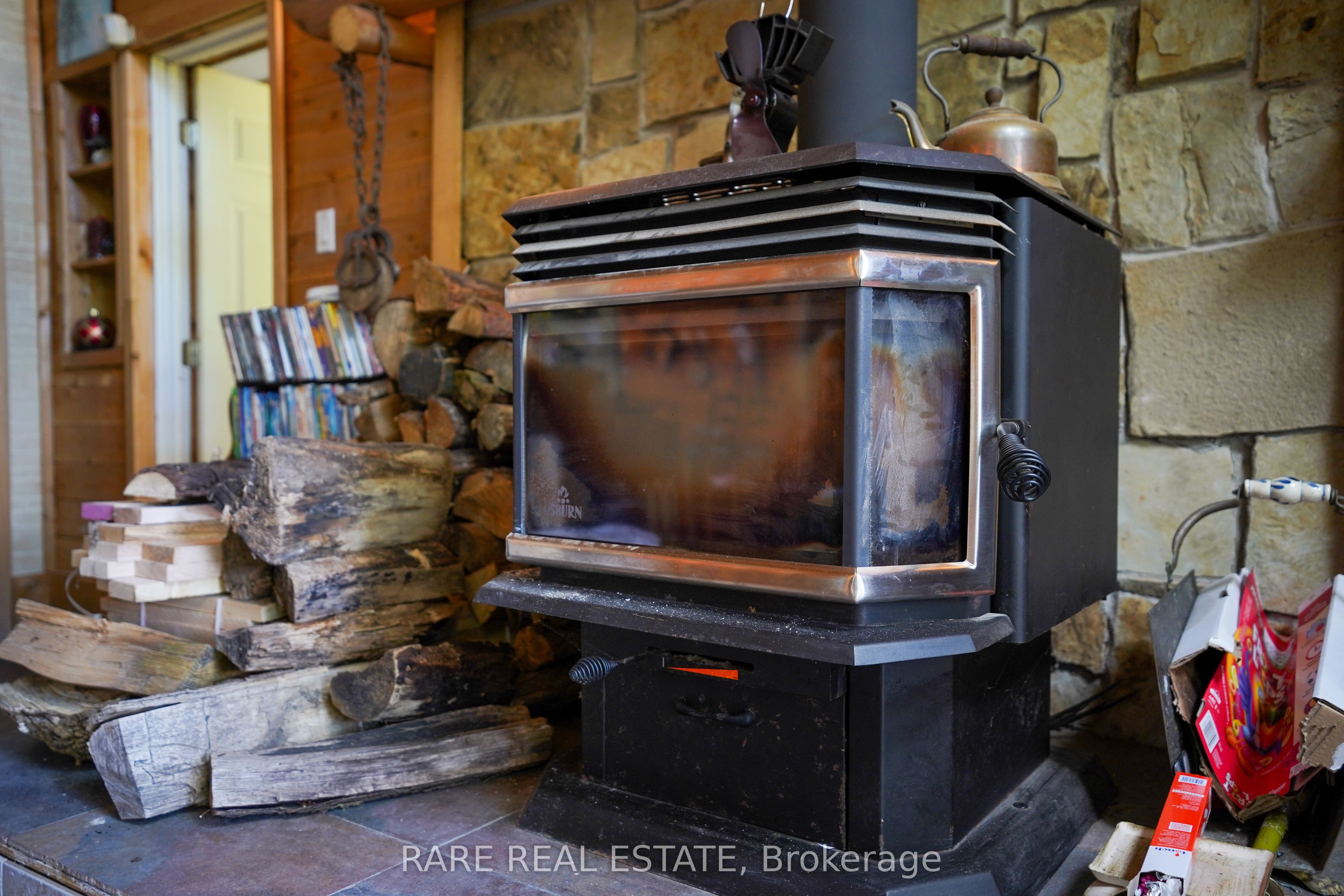 Photo 4 of 139D Petit Lane, Kearney — HOMEH