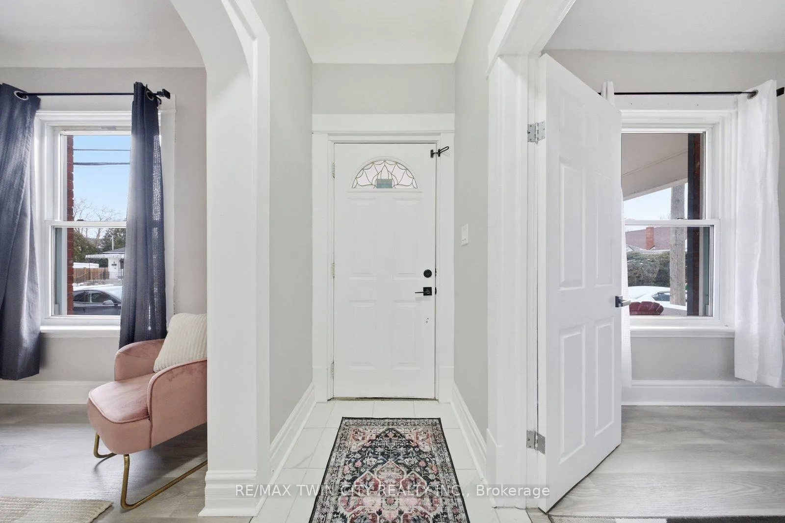 Photo 6 of 13 Salisbury Avenue, Brantford — HOMEH