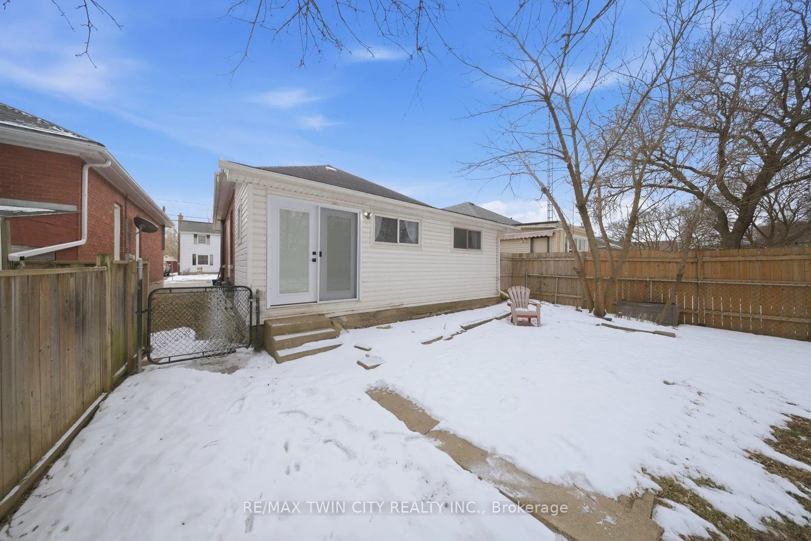 Photo 24 of 13 Salisbury Avenue, Brantford — HOMEH