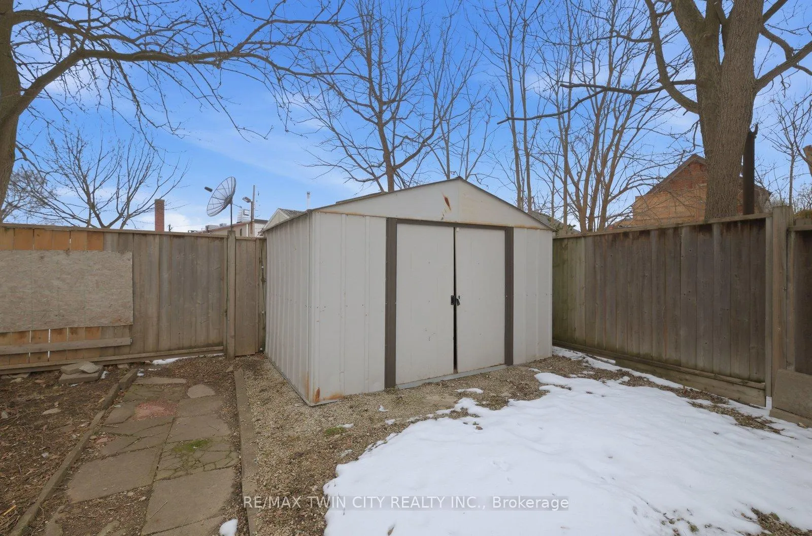 Photo 27 of 13 Salisbury Avenue, Brantford — HOMEH