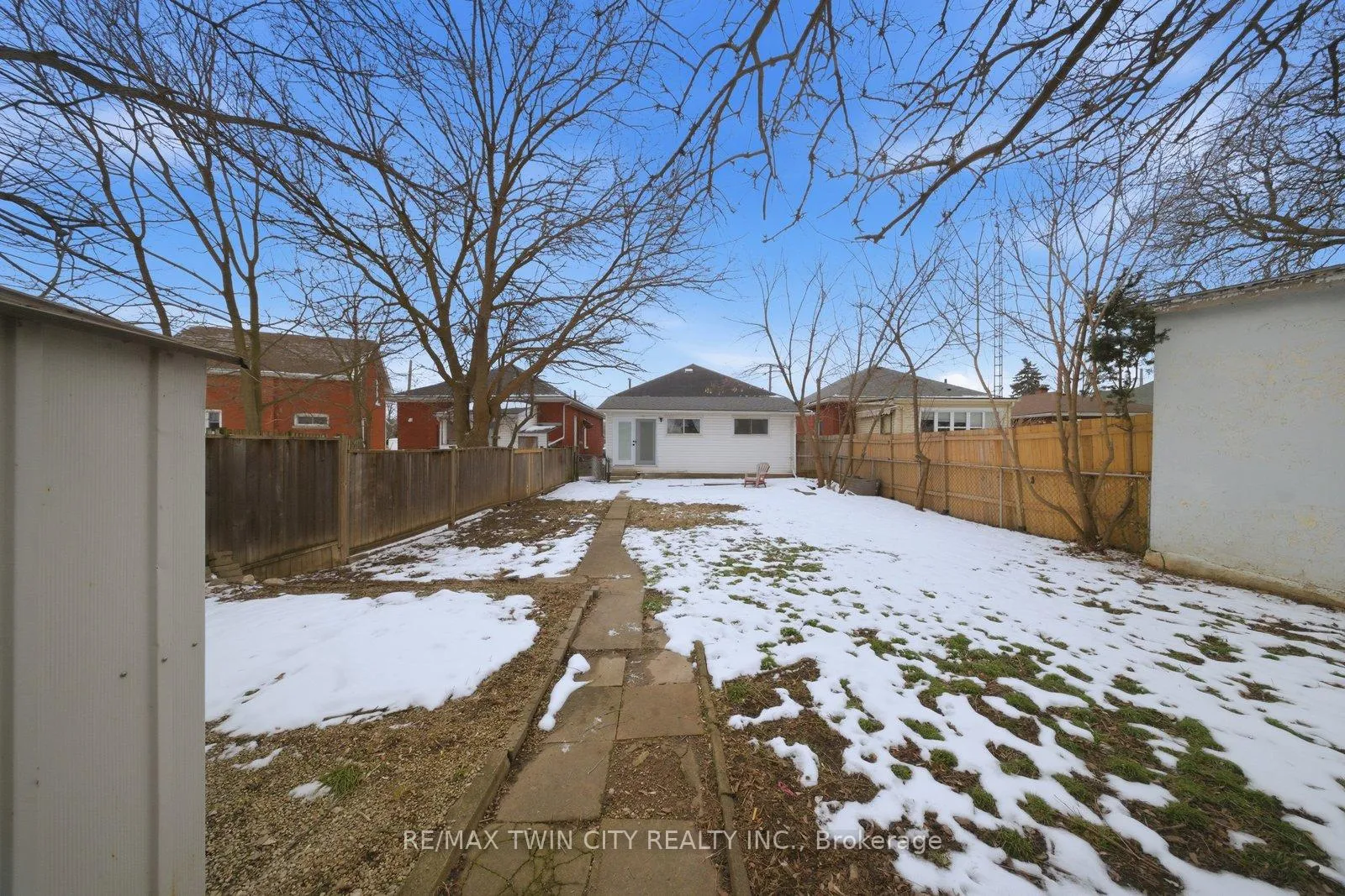 Photo 28 of 13 Salisbury Avenue, Brantford — HOMEH