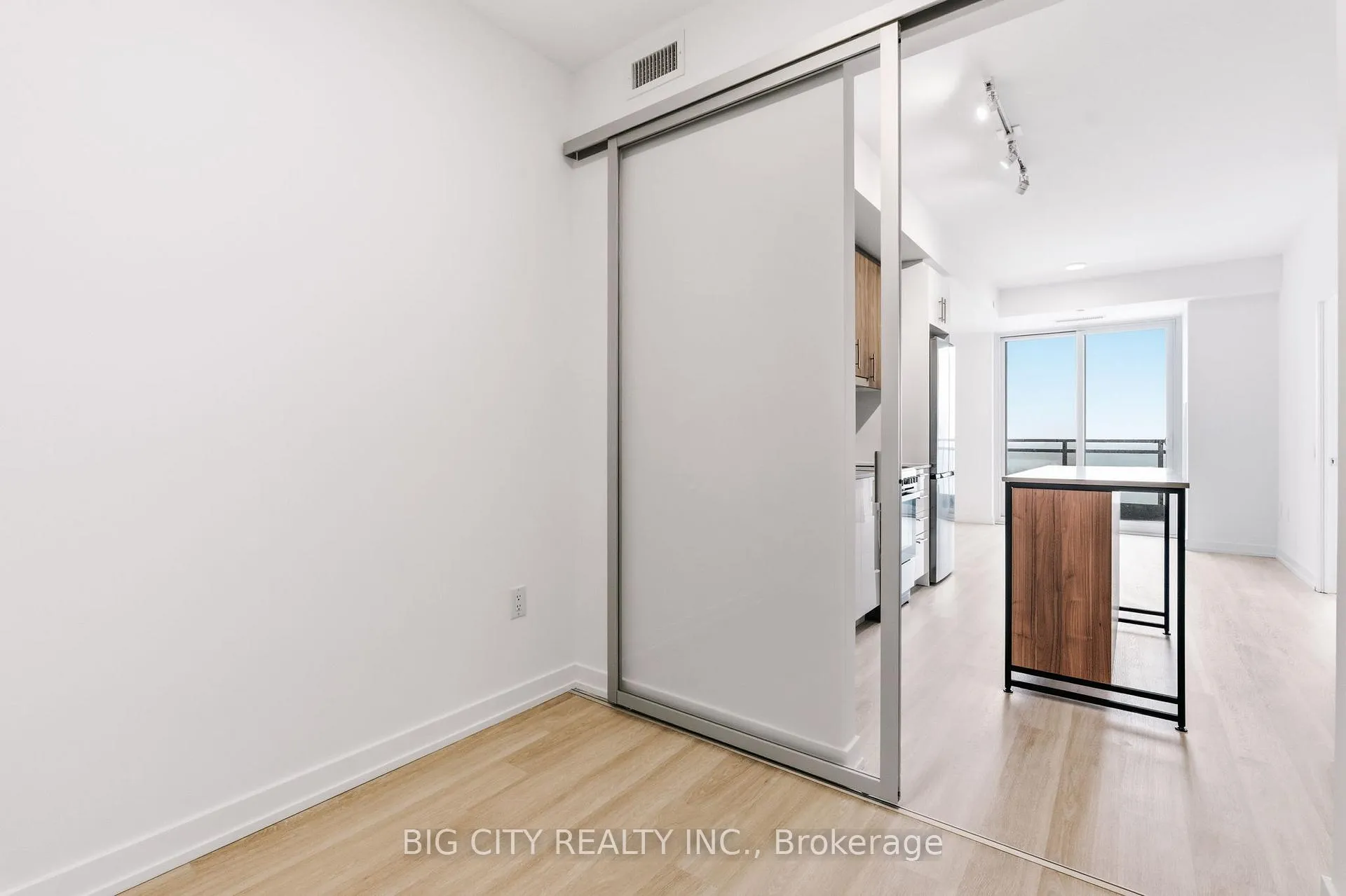 Photo 7 of Unit 1207, 9751 Markham Road, Markham, Greensborough — HOMEH