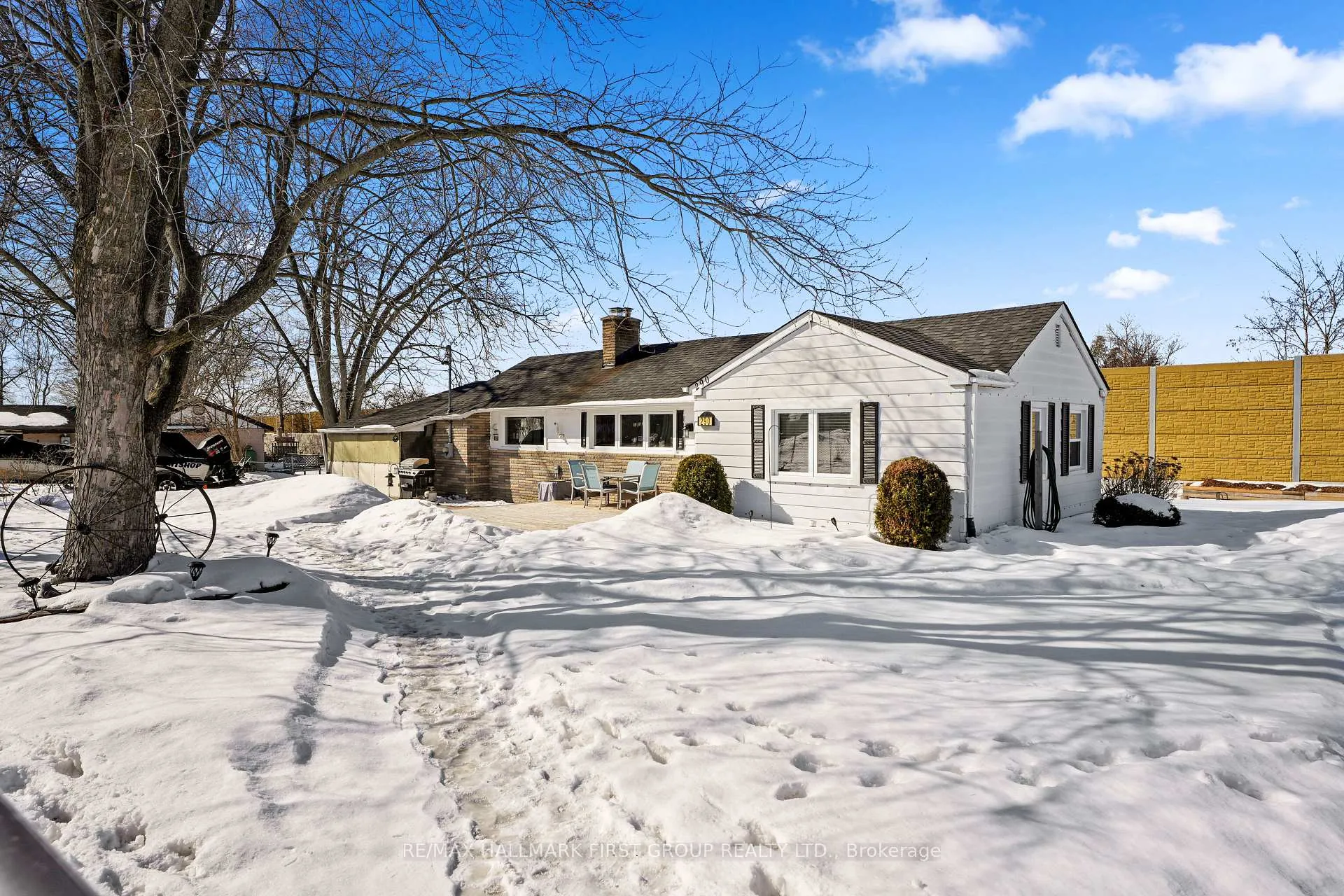Photo 1 of 290 Densmore Road, Cobourg — HOMEH