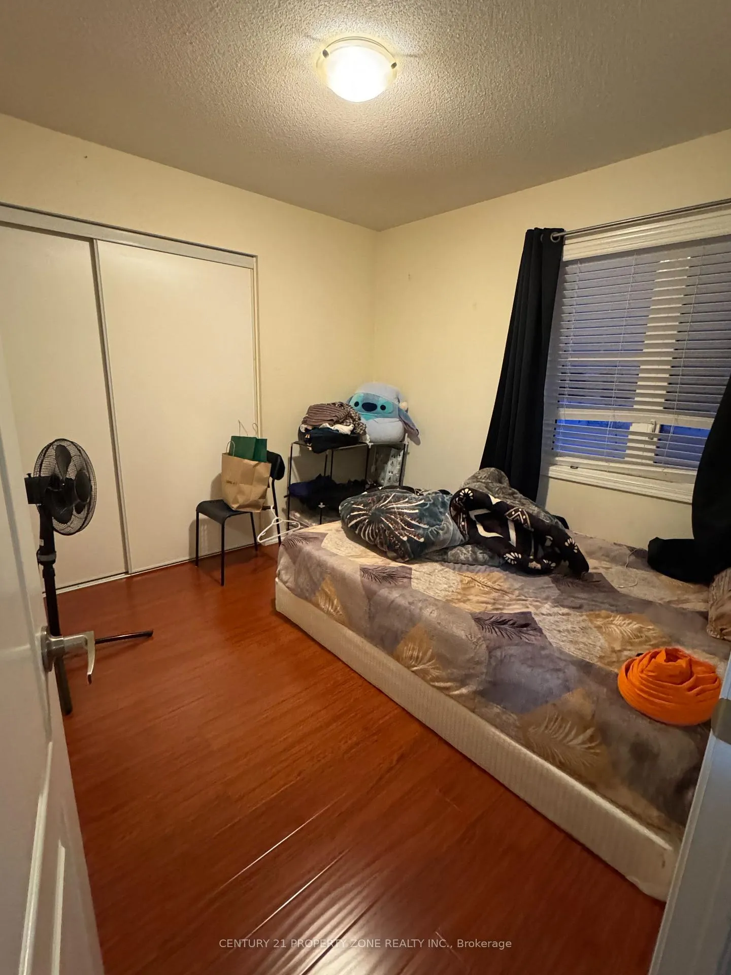 Photo 7 of 172 Vanhorne Close, Brampton, Northwest Brampton — HOMEH