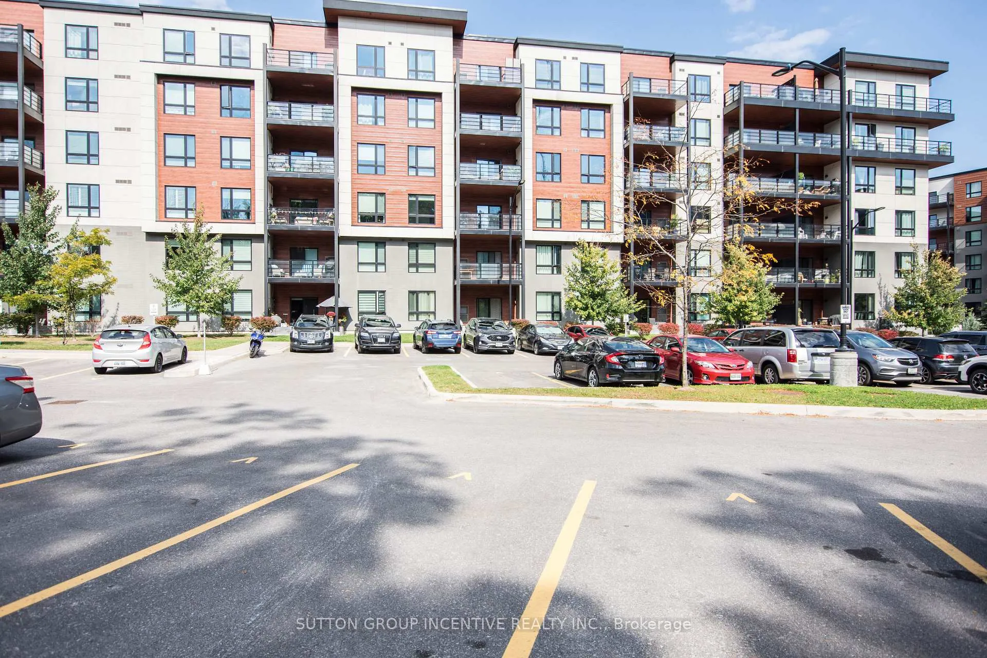 Photo 1 of Unit 308, 306 Essa Road, Barrie, 400 West — HOMEH