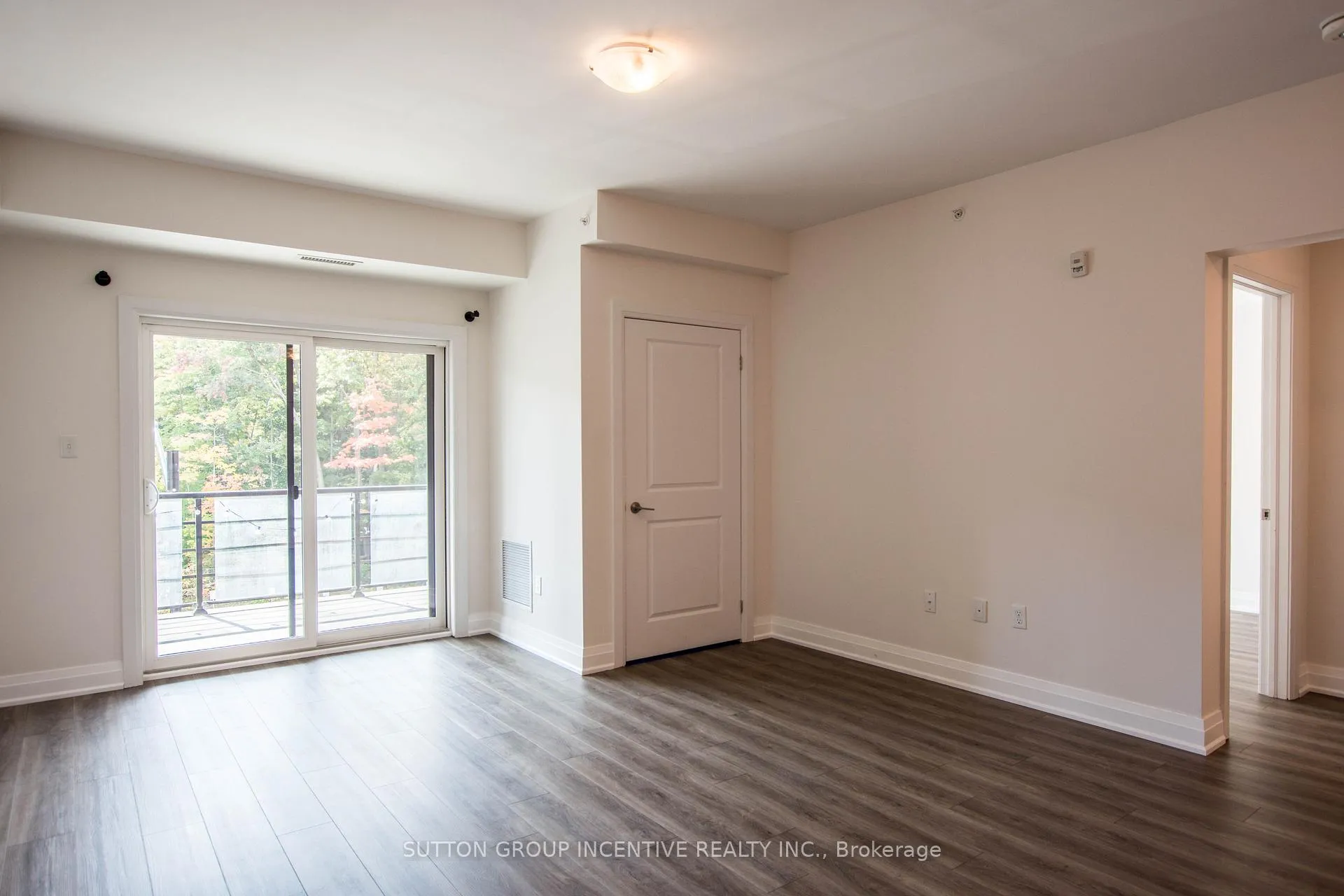 Photo 12 of Unit 308, 306 Essa Road, Barrie, 400 West — HOMEH