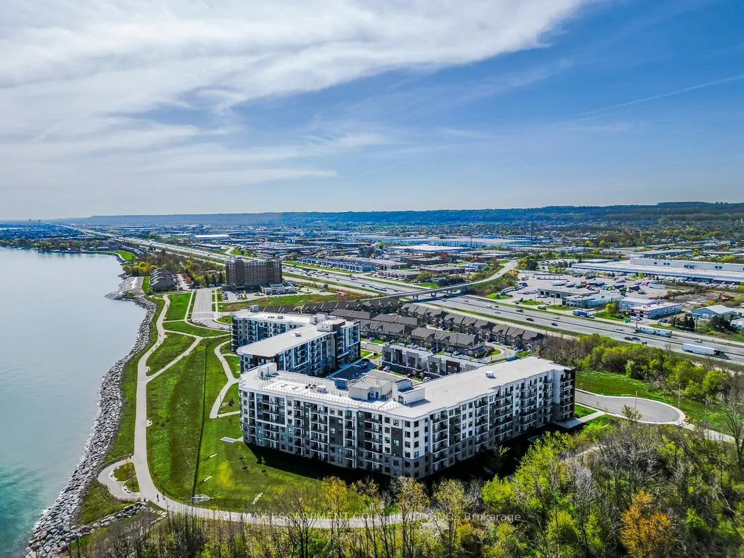 Front of Unit 102, 125 Shoreview Place