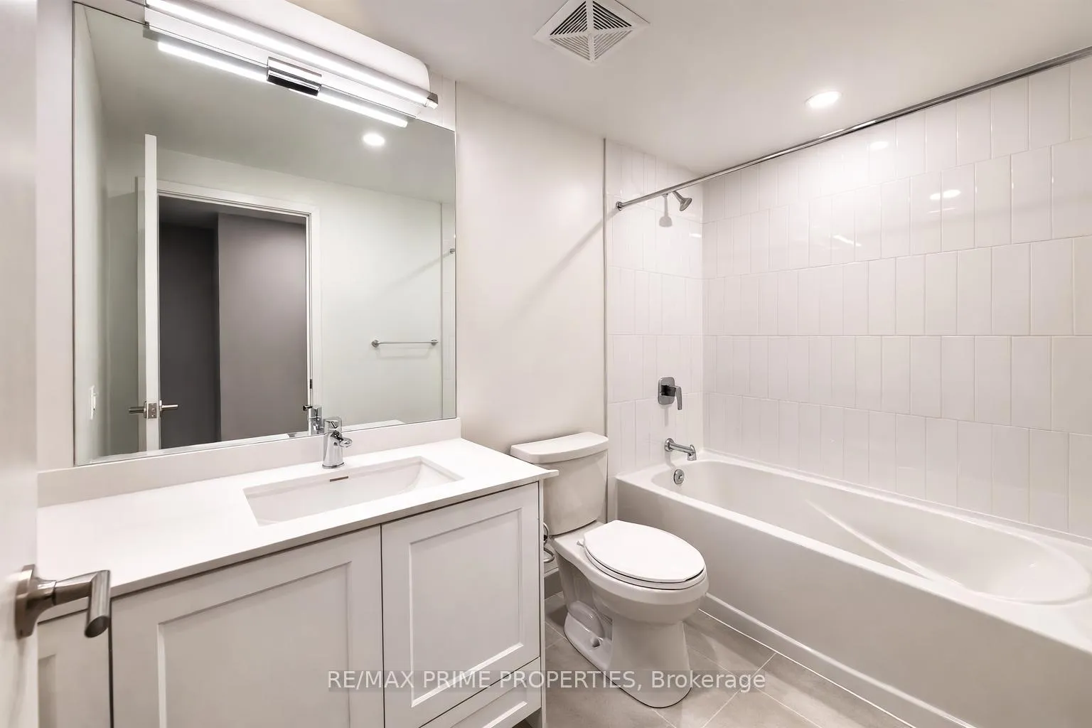Photo 23 of Unit B216, 7950 Bathurst Street, Vaughan, Beverley Glen — HOMEH