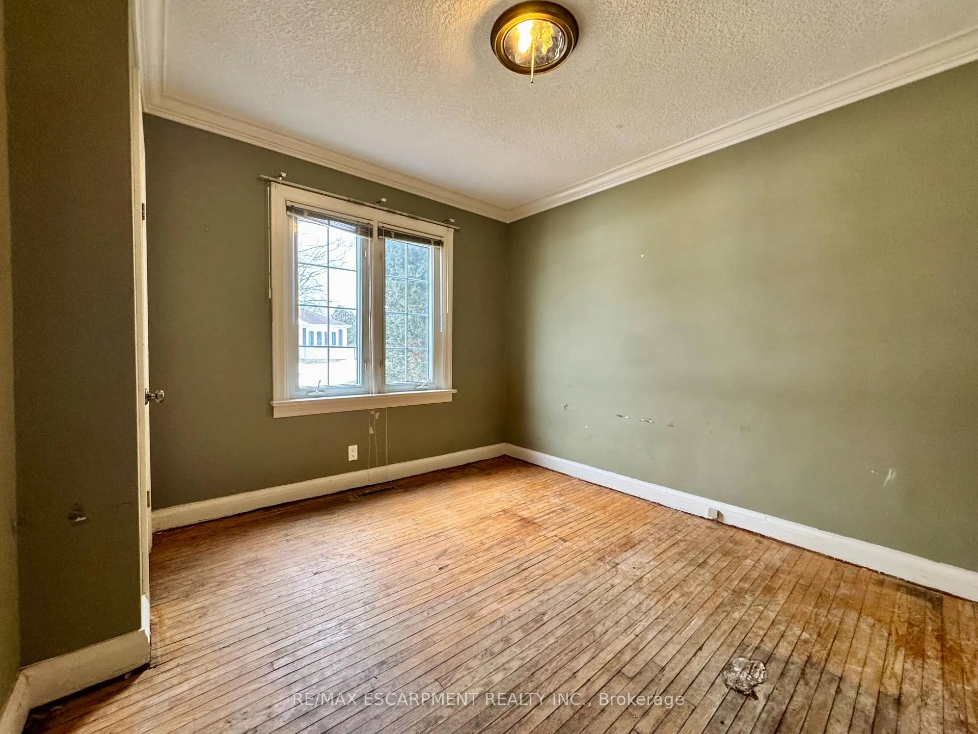 Photo 16 of 12 Spruce Street, St. Thomas — HOMEH