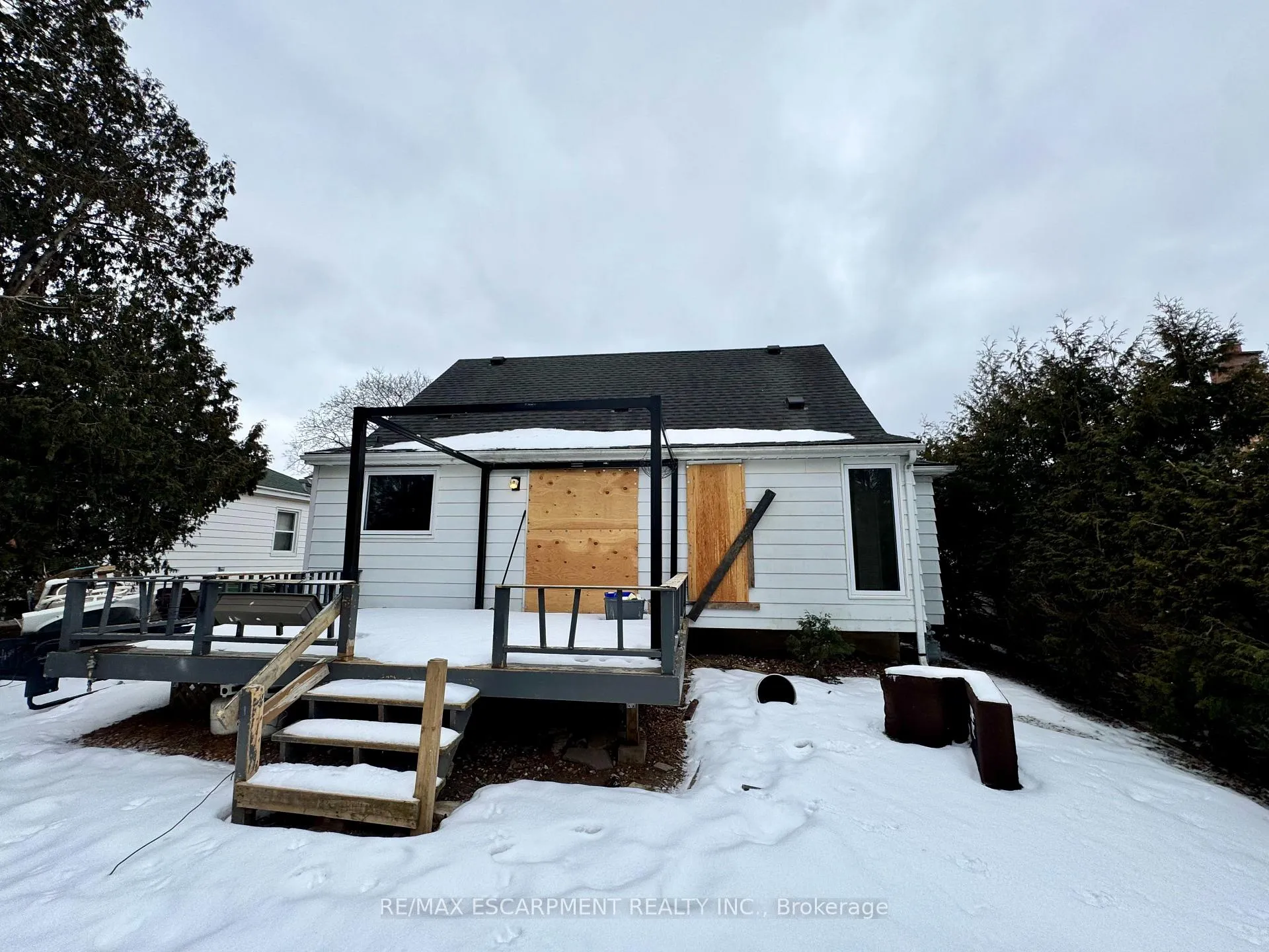 Photo 25 of 12 Spruce Street, St. Thomas — HOMEH