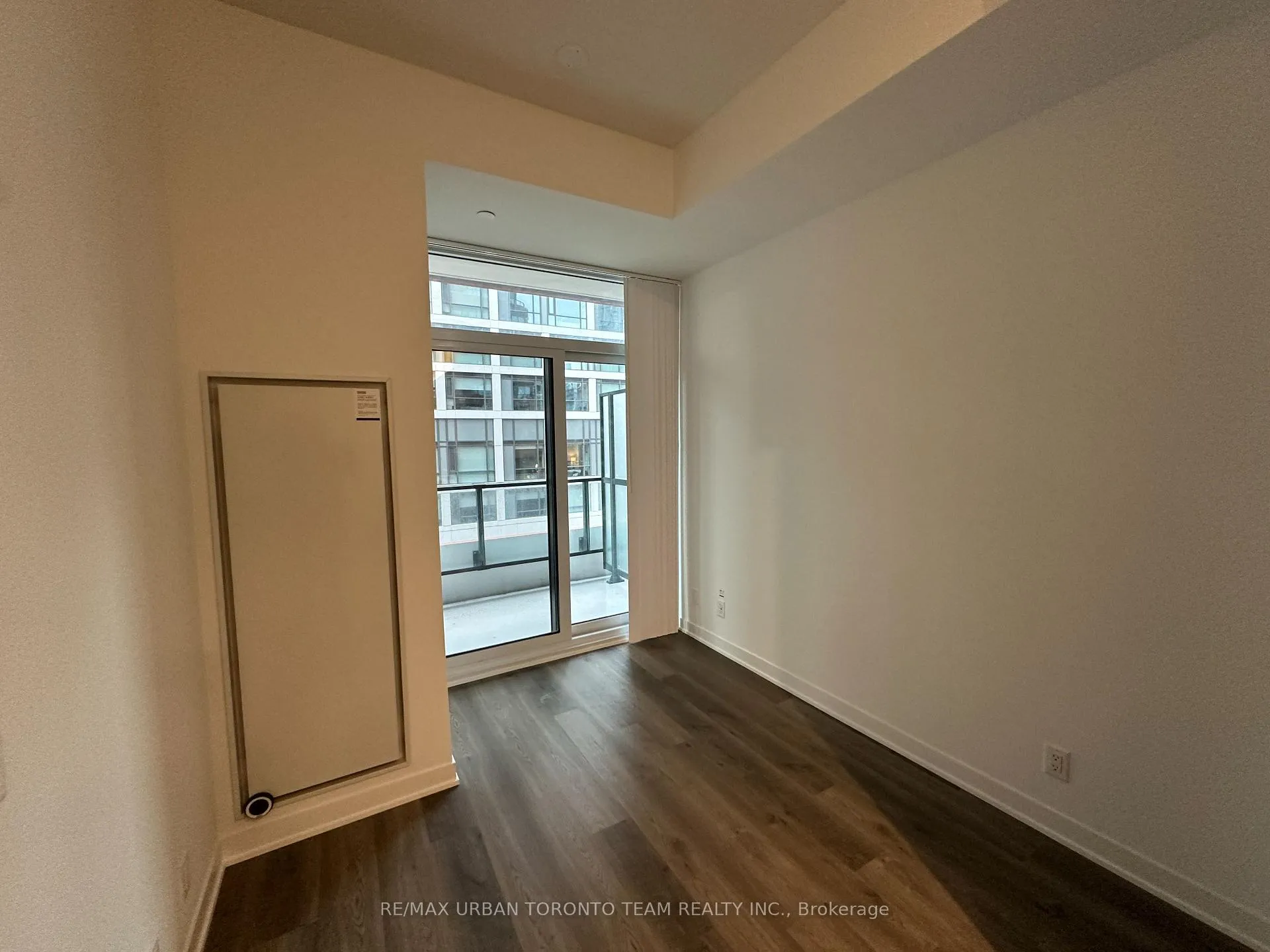 Photo 3 of Unit 510, 180 Front Street E, Toronto, Moss Park — HOMEH