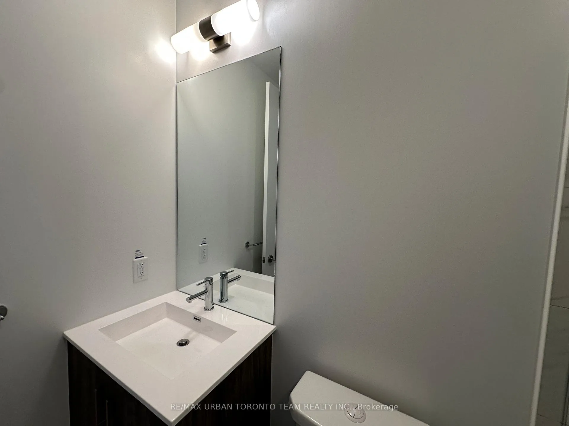Photo 8 of Unit 510, 180 Front Street E, Toronto, Moss Park — HOMEH