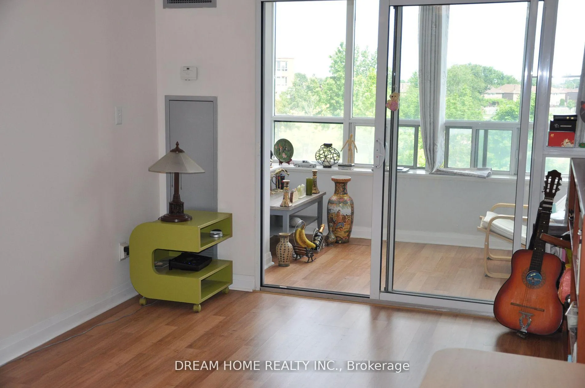 Photo 7 of Unit 303, 7363 Kennedy Road, Markham, Milliken Mills East — HOMEH