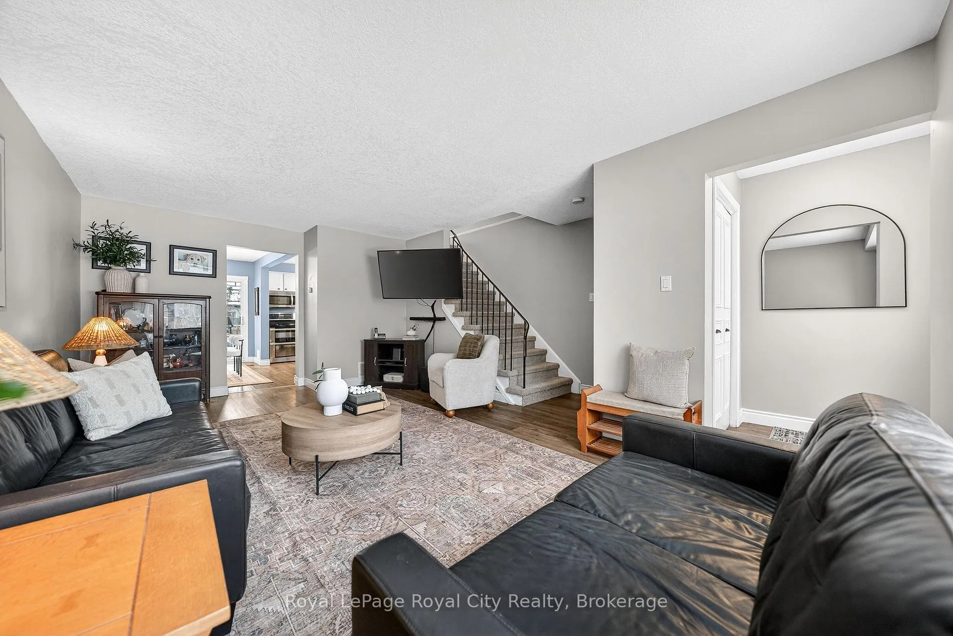 Photo 5 of 29 Deerfield Place, Guelph, Willow West/Sugarbush/West Acres — HOMEH